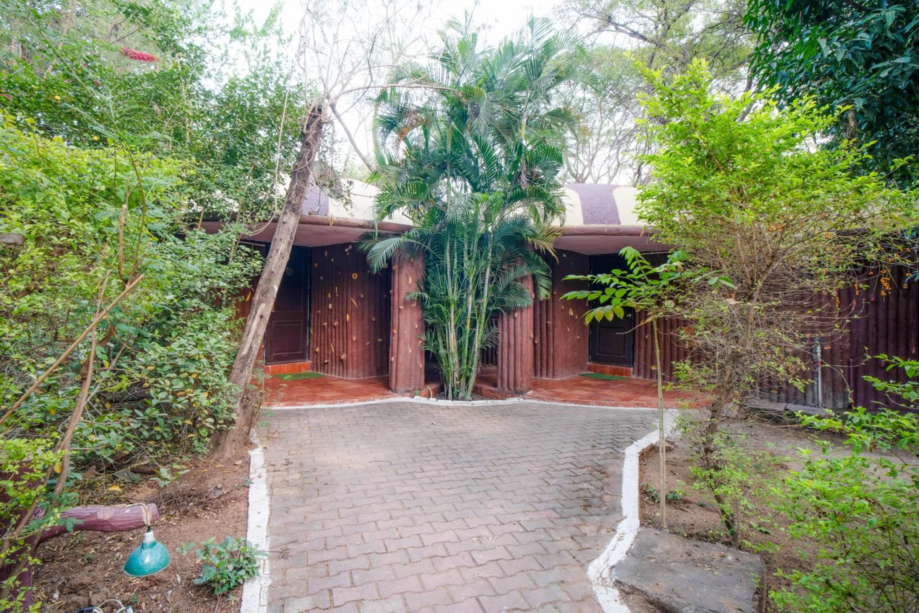Facade/entrance in Treebo Premium Mowgli's Den, Pench
