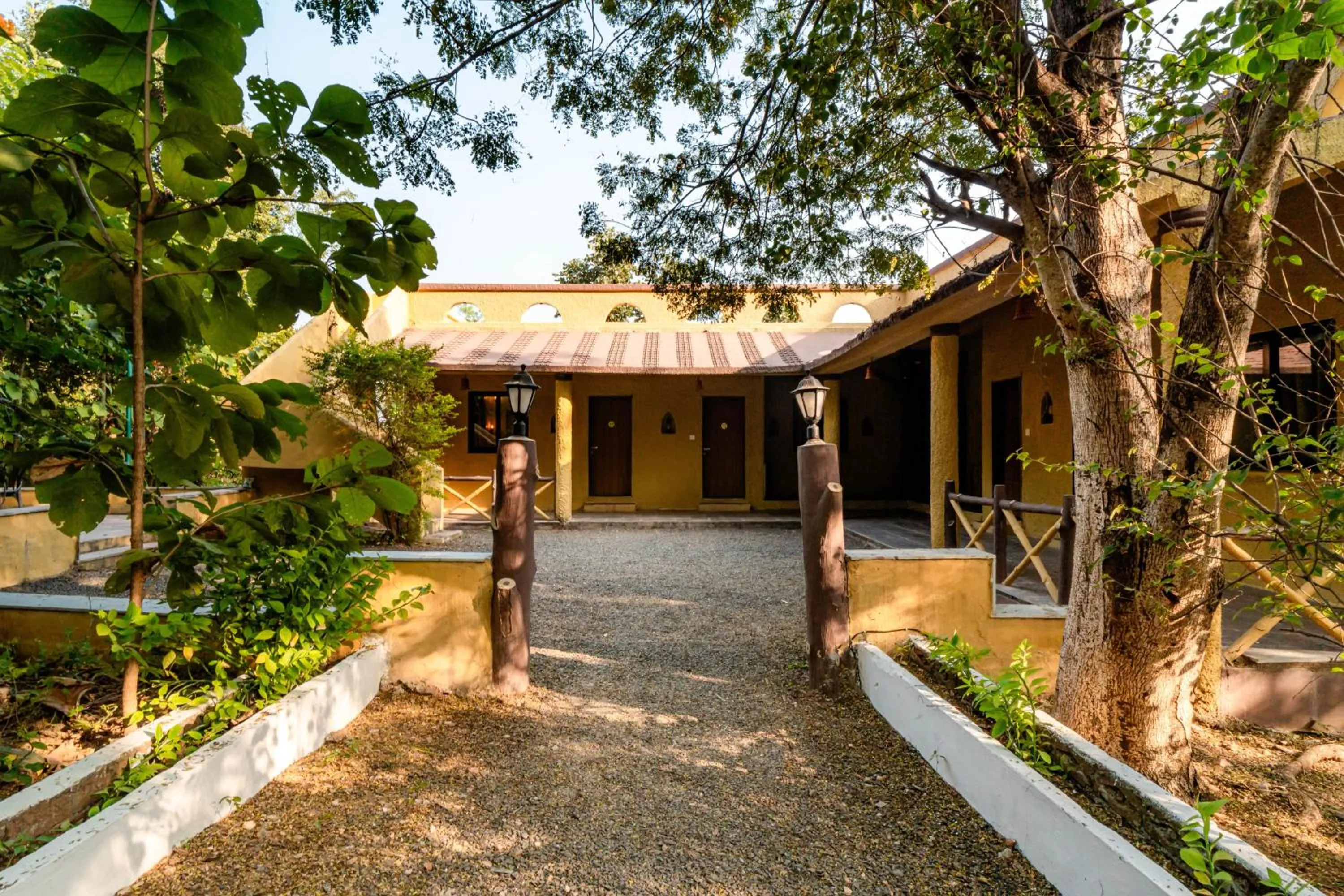 Facade/entrance in Treebo Premium Mowgli's Den, Pench