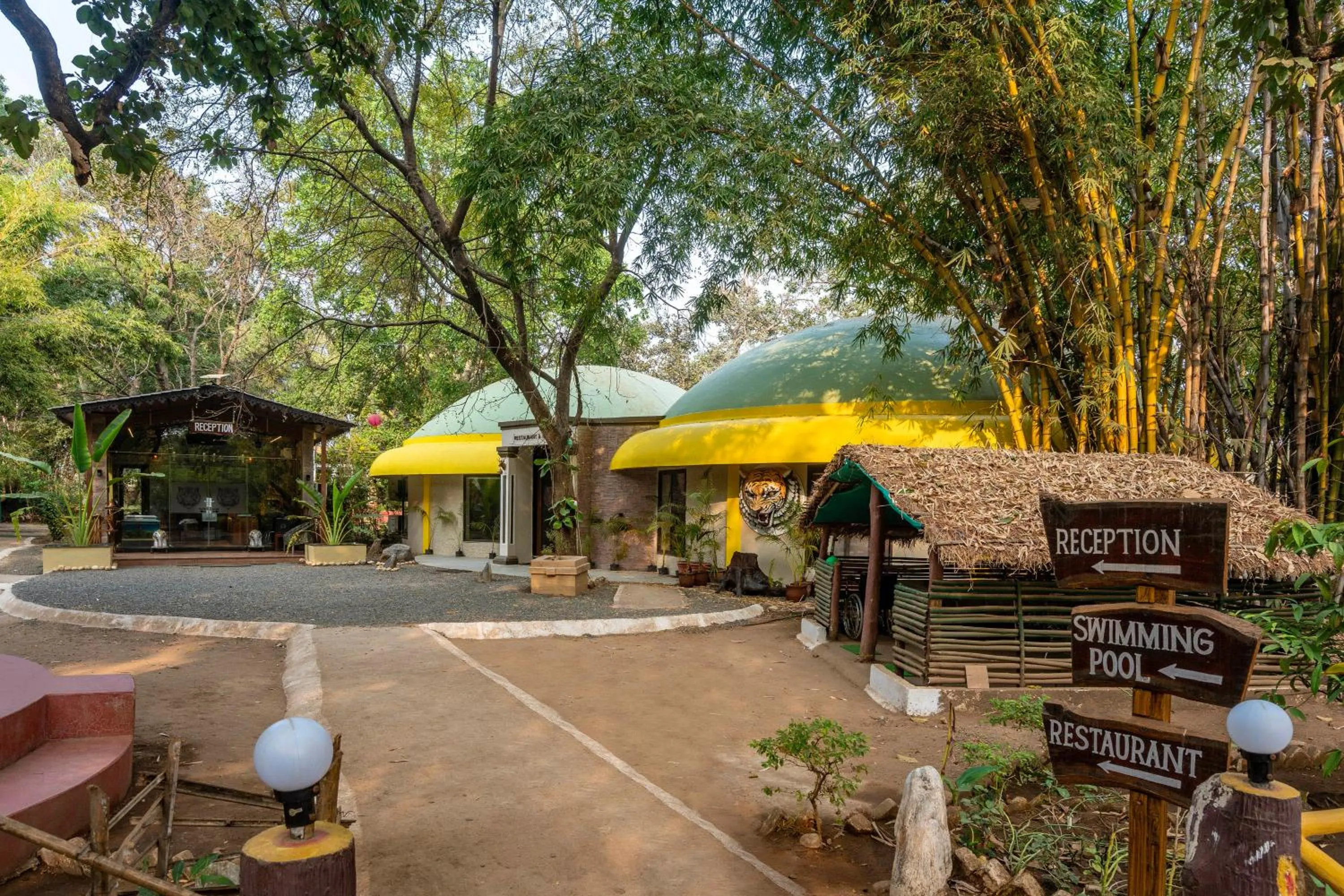 Facade/entrance in Treebo Premium Mowgli's Den Pench with Swimming Pool
