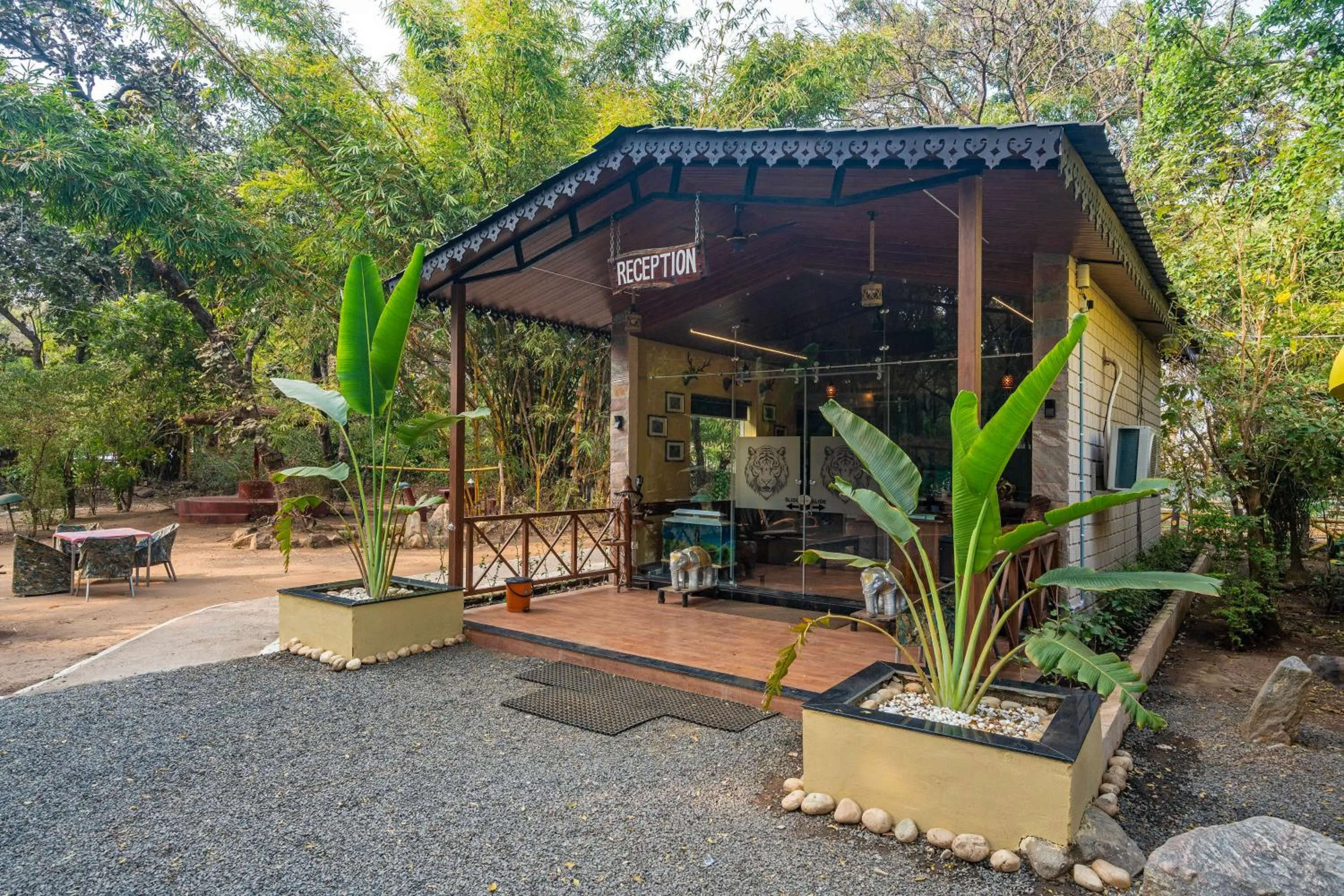 Lobby or reception in Treebo Premium Mowgli's Den Pench with Swimming Pool