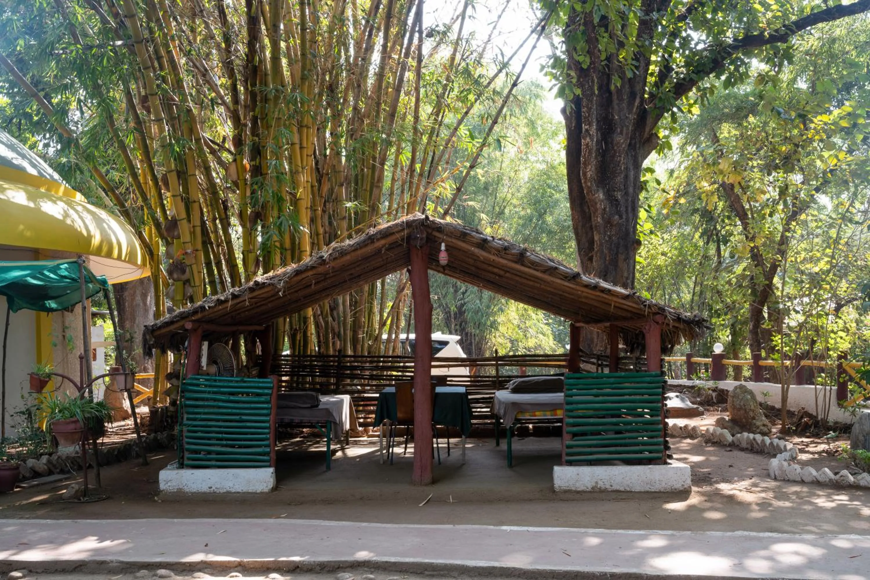 Seating area in Treebo Premium Mowgli's Den, Pench