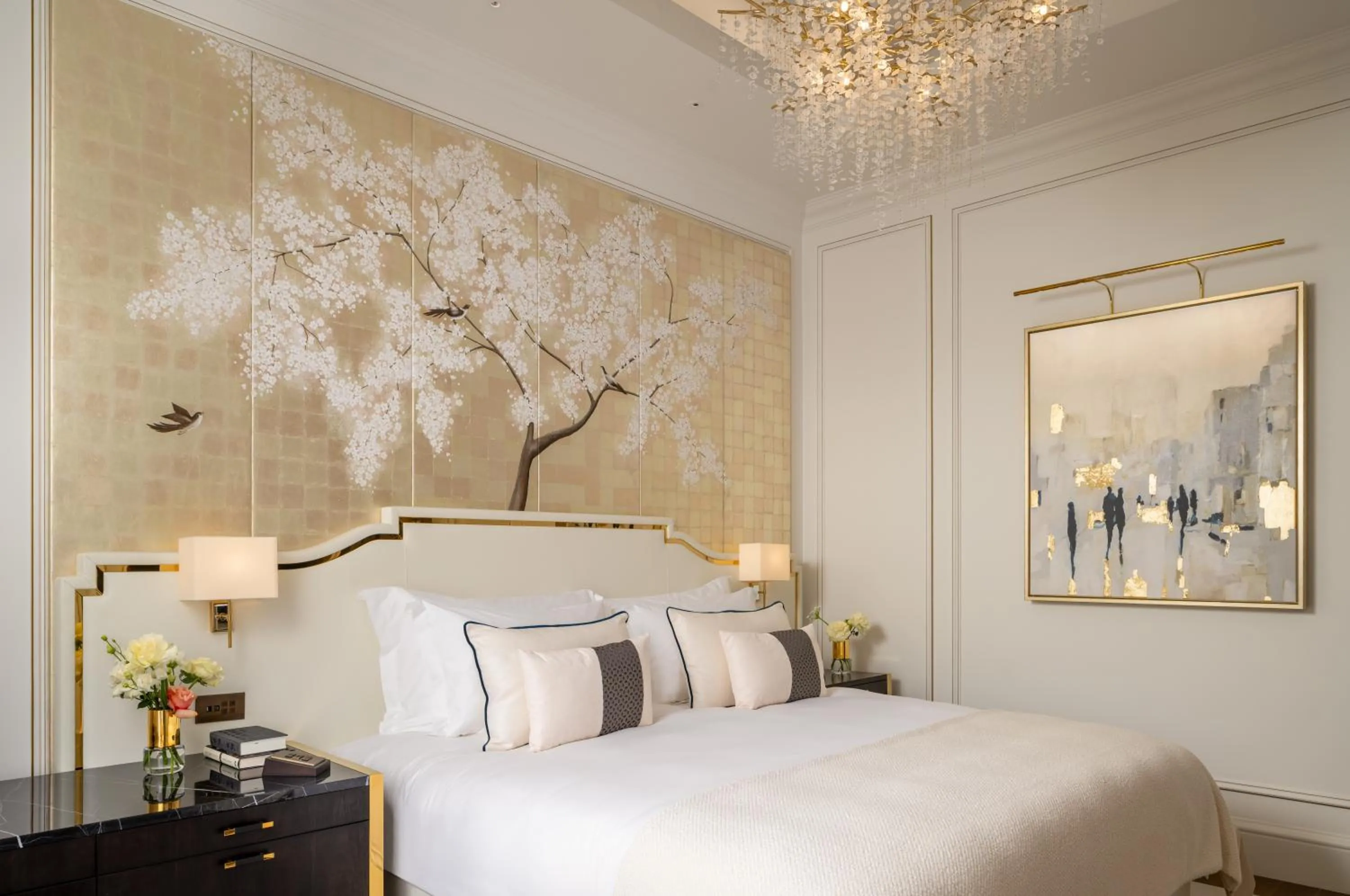 Bedroom, Bed in Corinthia Grand Hotel du Boulevard Bucharest