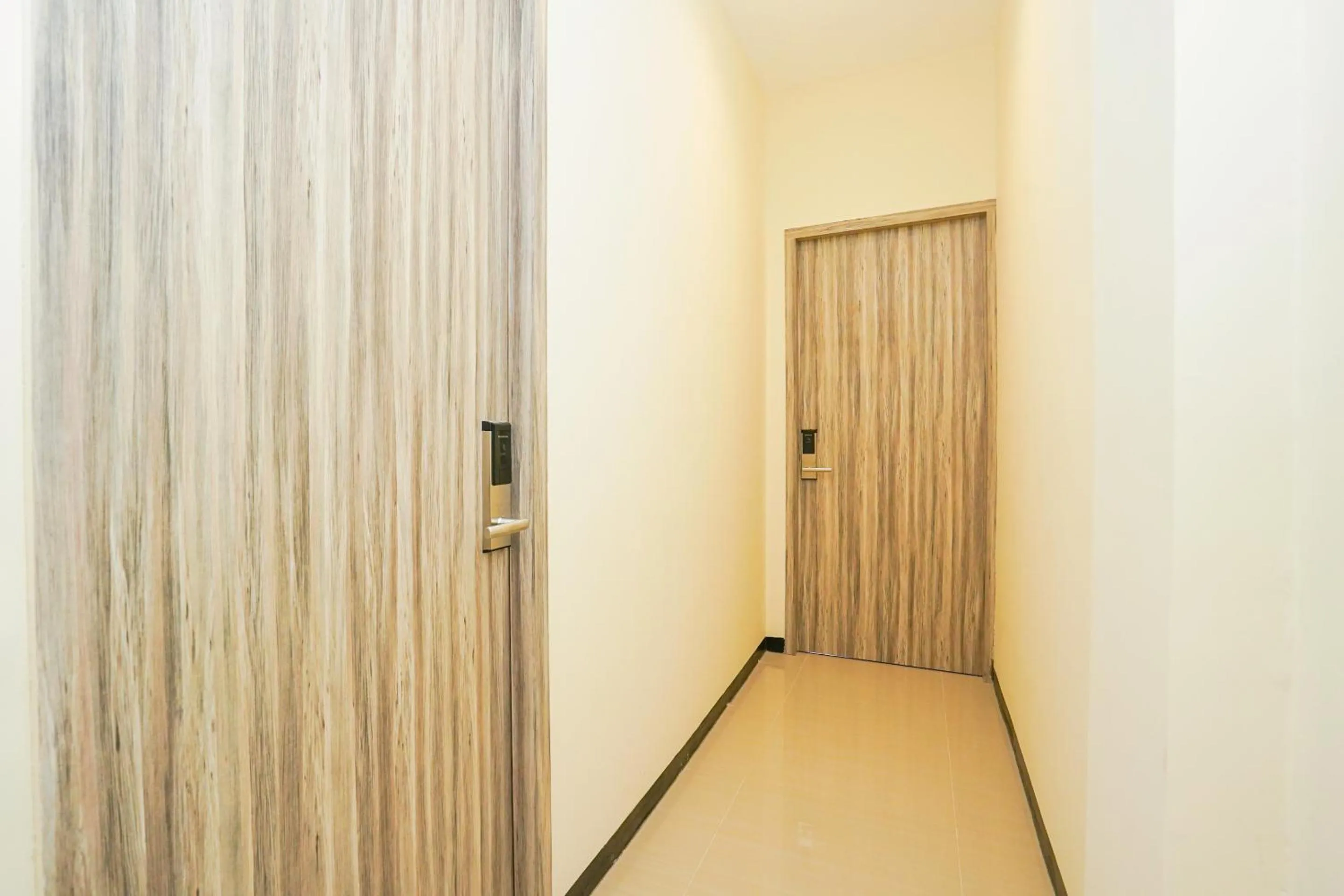 Area and facilities in Hotel O Rungkut Near Its Surabaya Formerly Ace Business Hotel