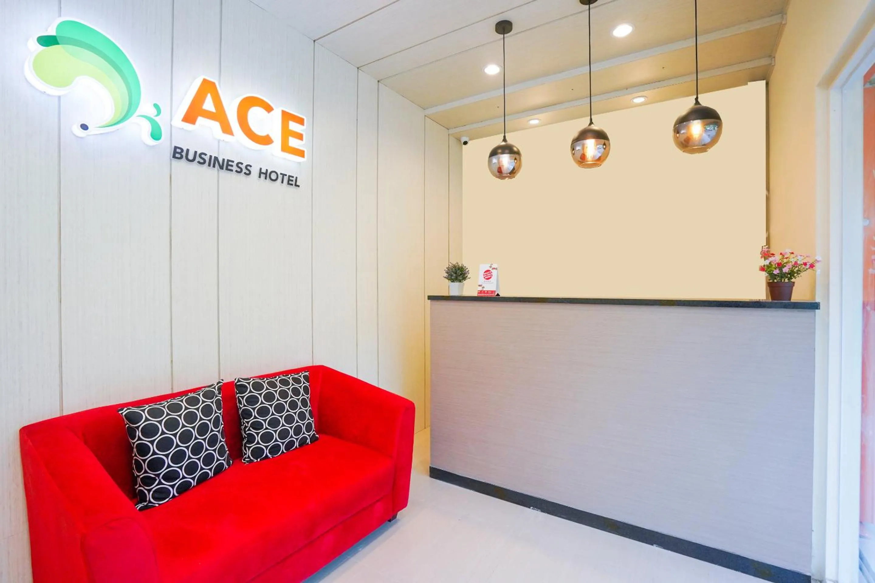Lobby or reception in Hotel O Rungkut Near Its Surabaya Formerly Ace Business Hotel