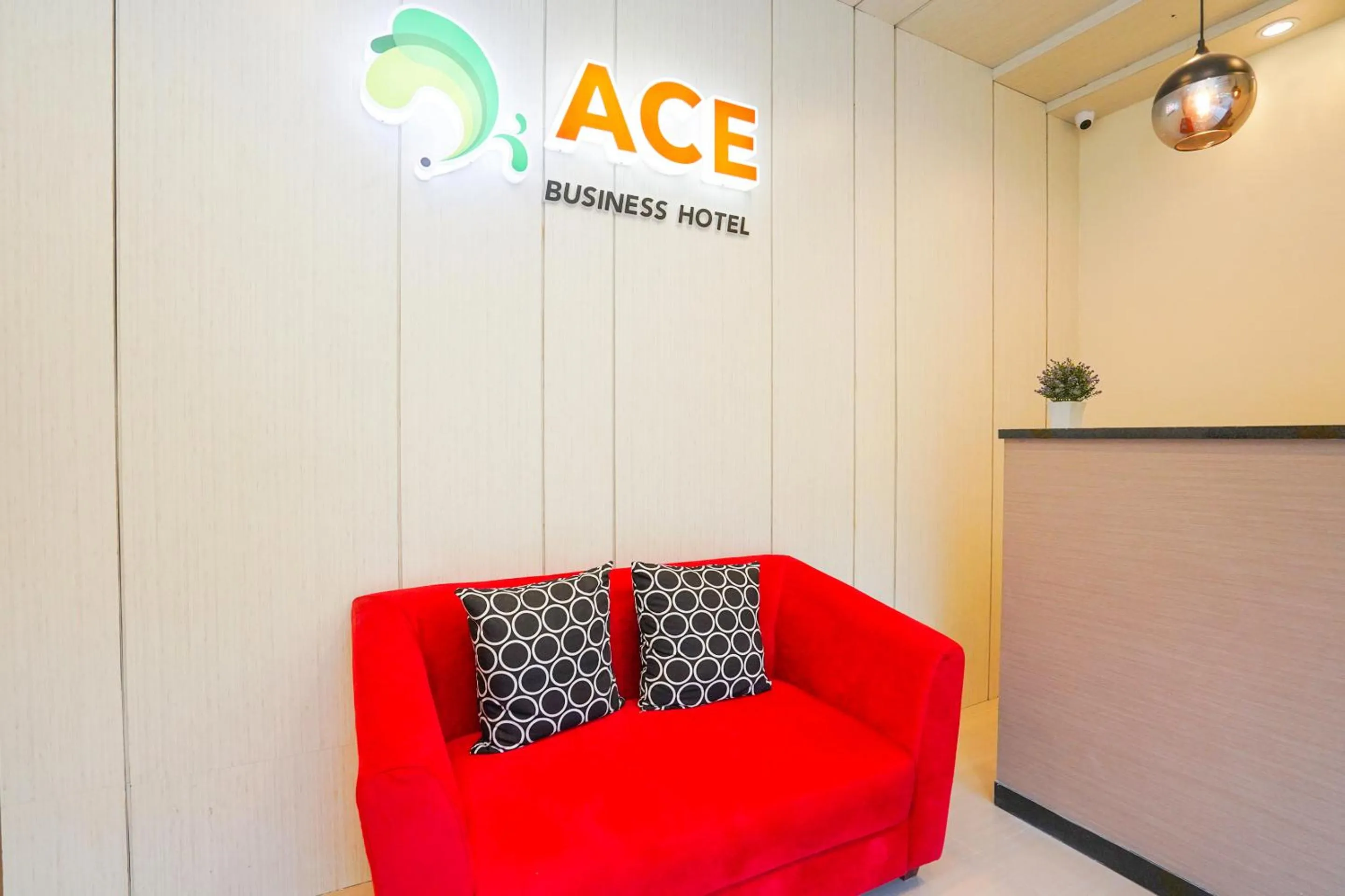 Lobby or reception in Hotel O Rungkut Near Its Surabaya Formerly Ace Business Hotel