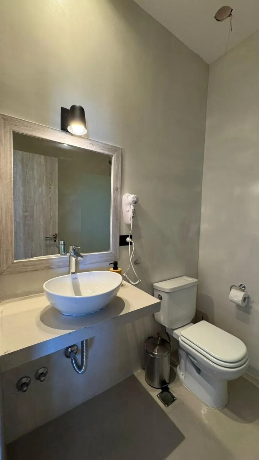 Bathroom in Parry Smart Hotel