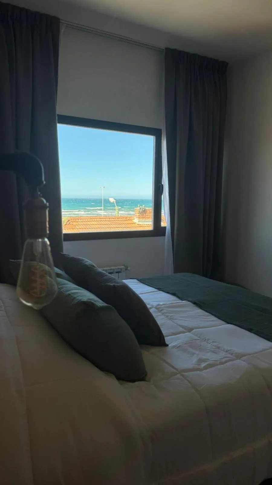 Bed in Parry Smart Hotel