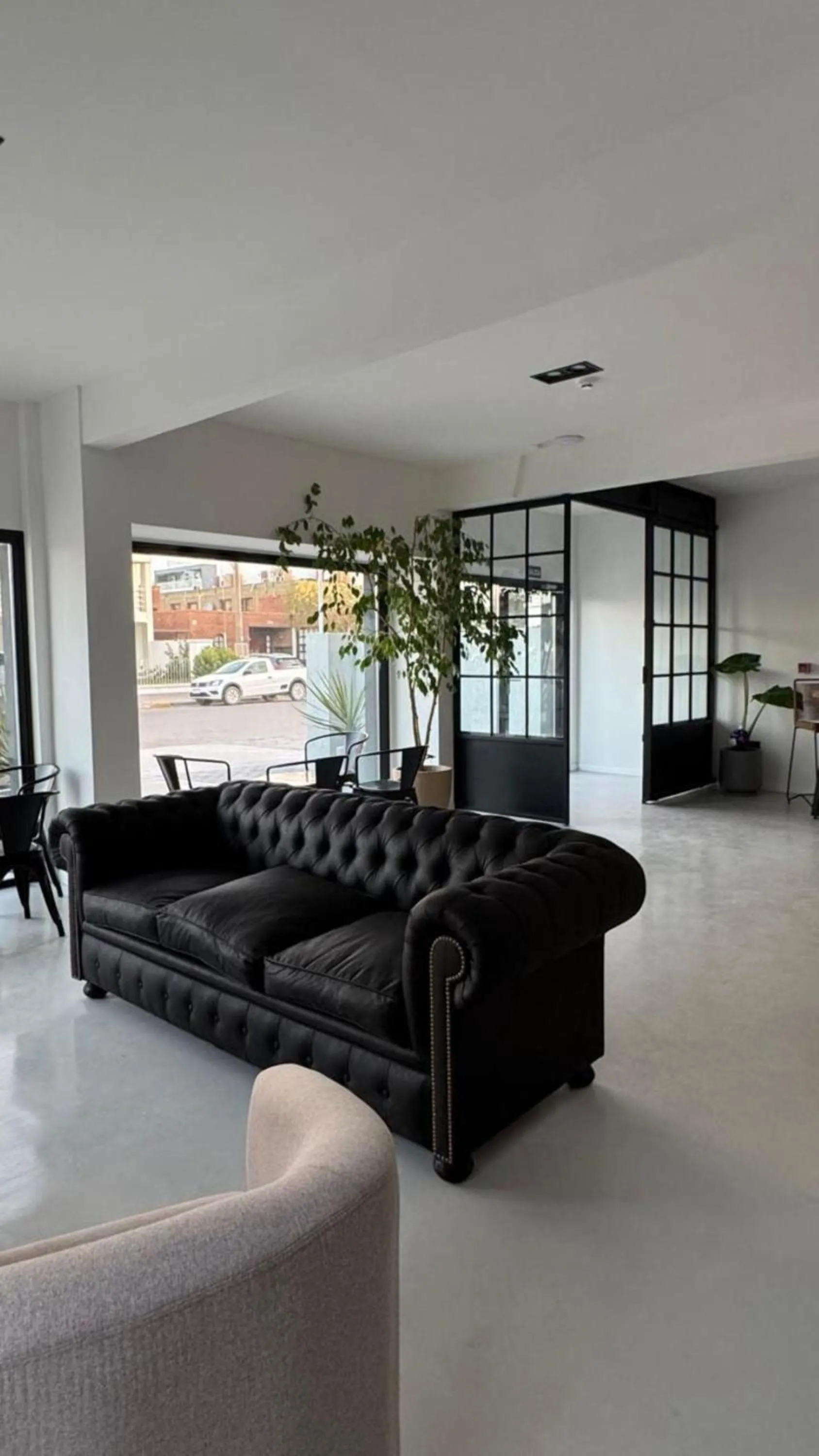 Property building in Parry Smart Hotel