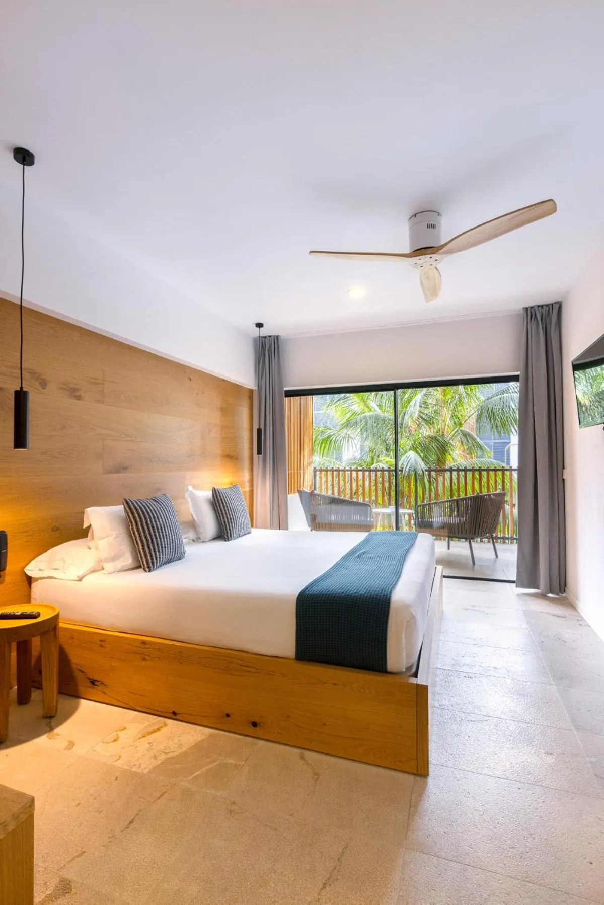 Photo of the whole room, Bed in Las Gaviotas Suites Hotel & Spa