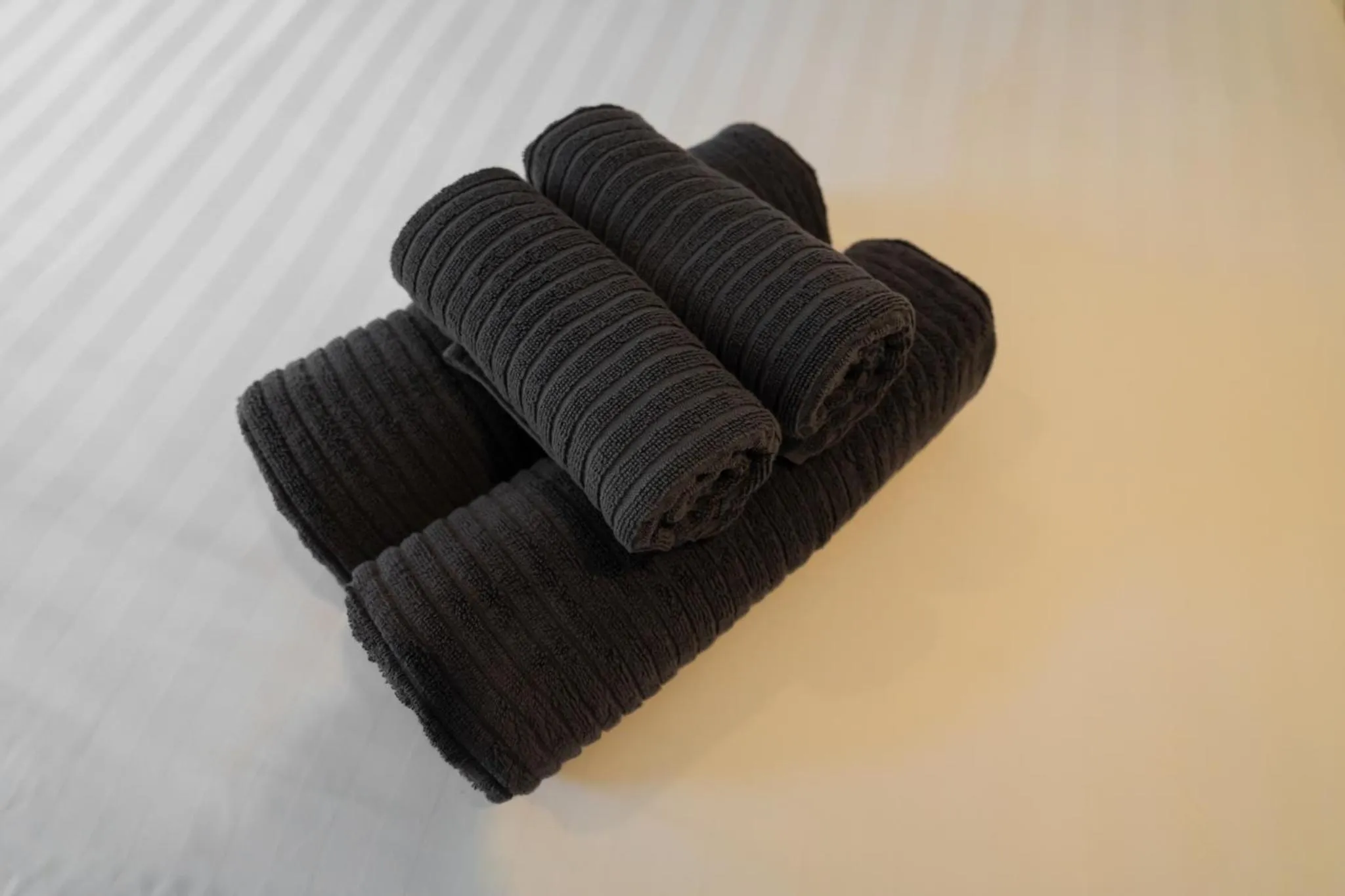 towels in Tri's Miracle Apartment Kata