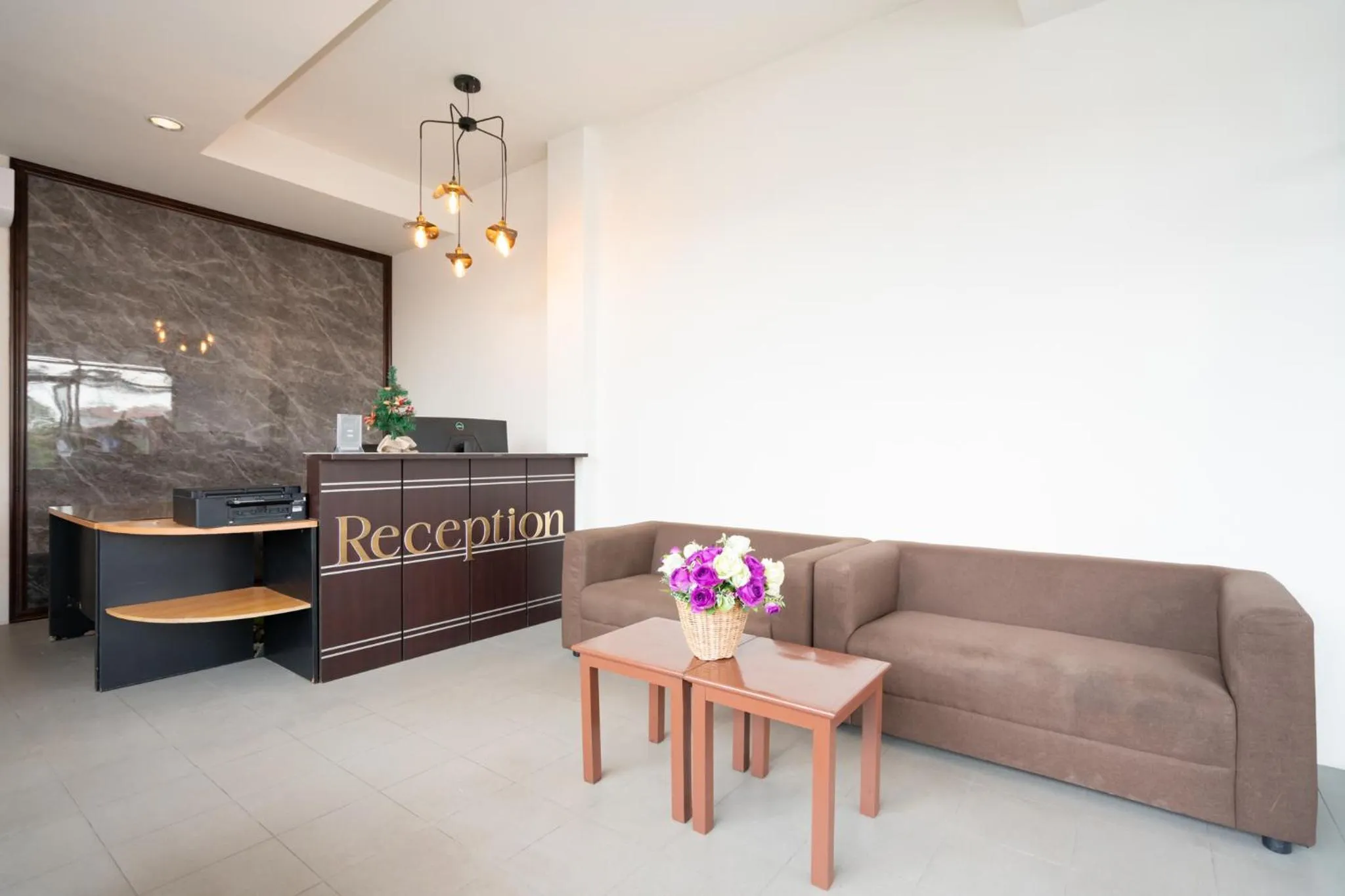 Seating area in Tri's Miracle Apartment Kata