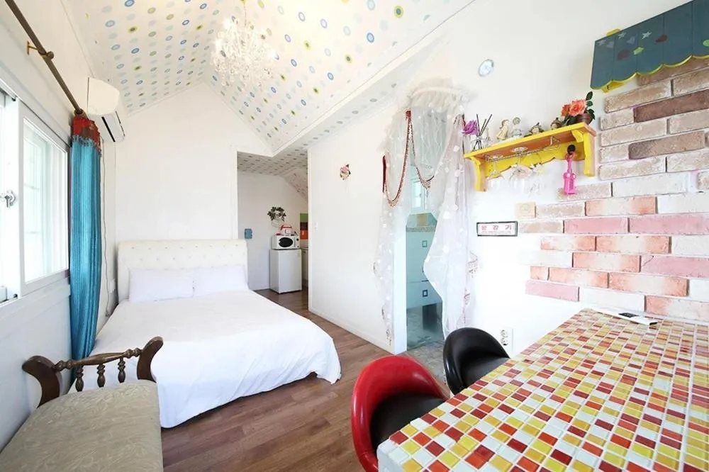 Bed in Gangneung Maison de Rose