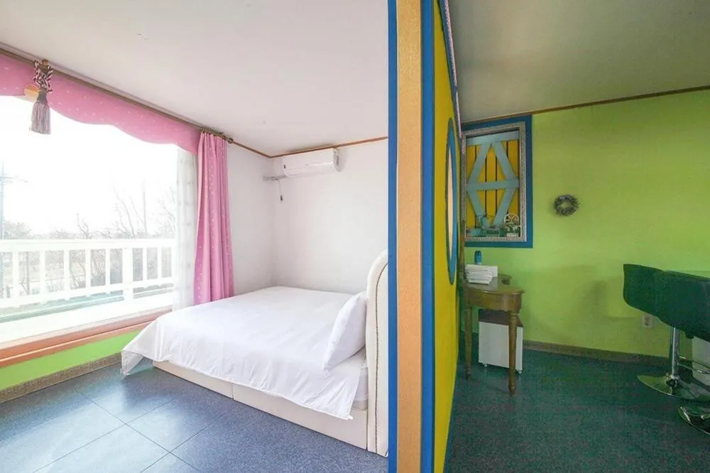 Bed in Gangneung Maison de Rose