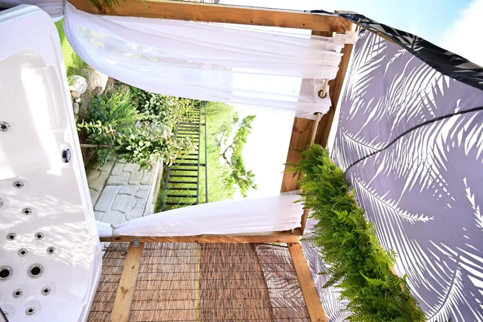 Goseung Luceluna Pension