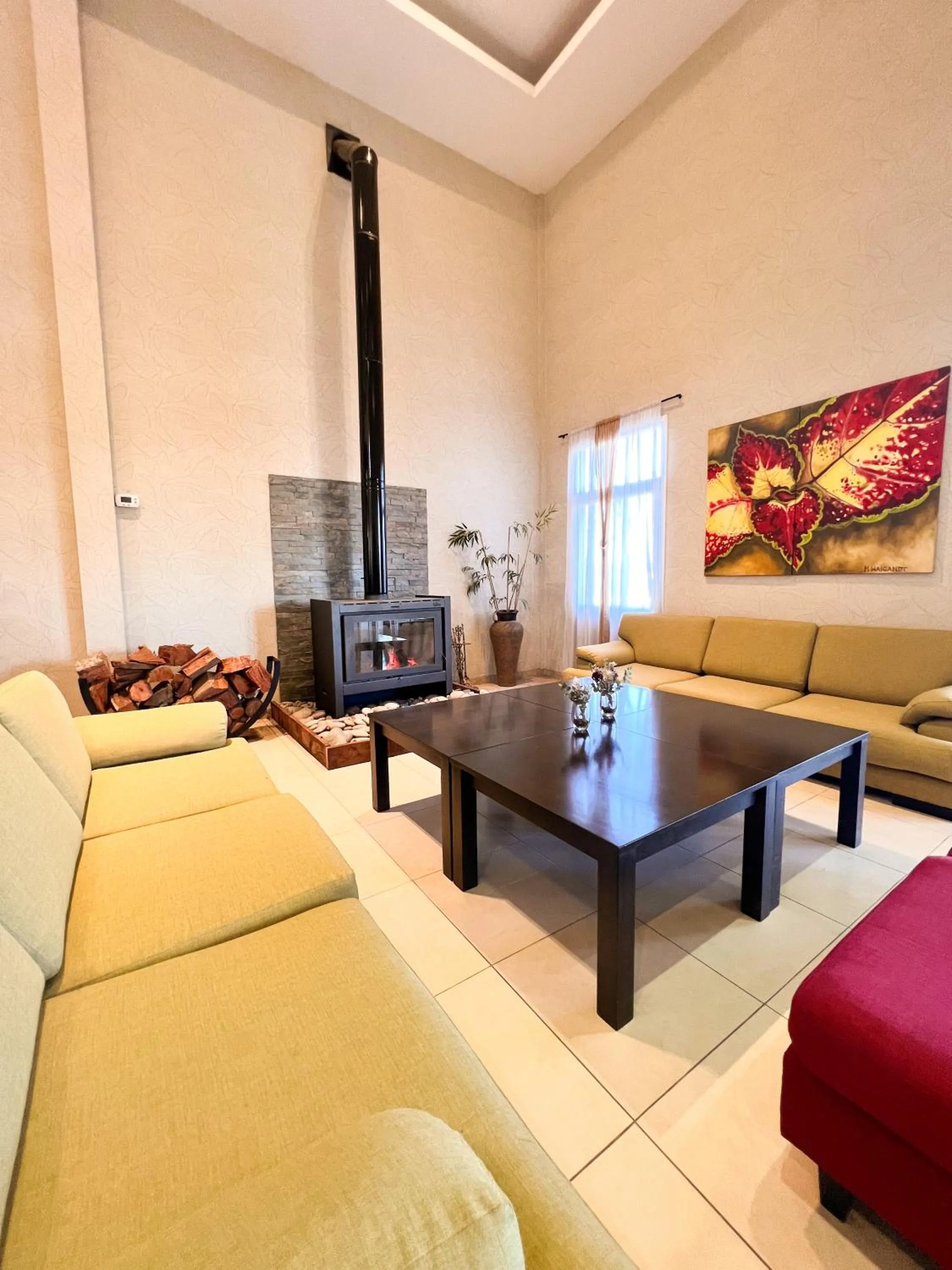 Howard Johnson Hotel & Resort Funes