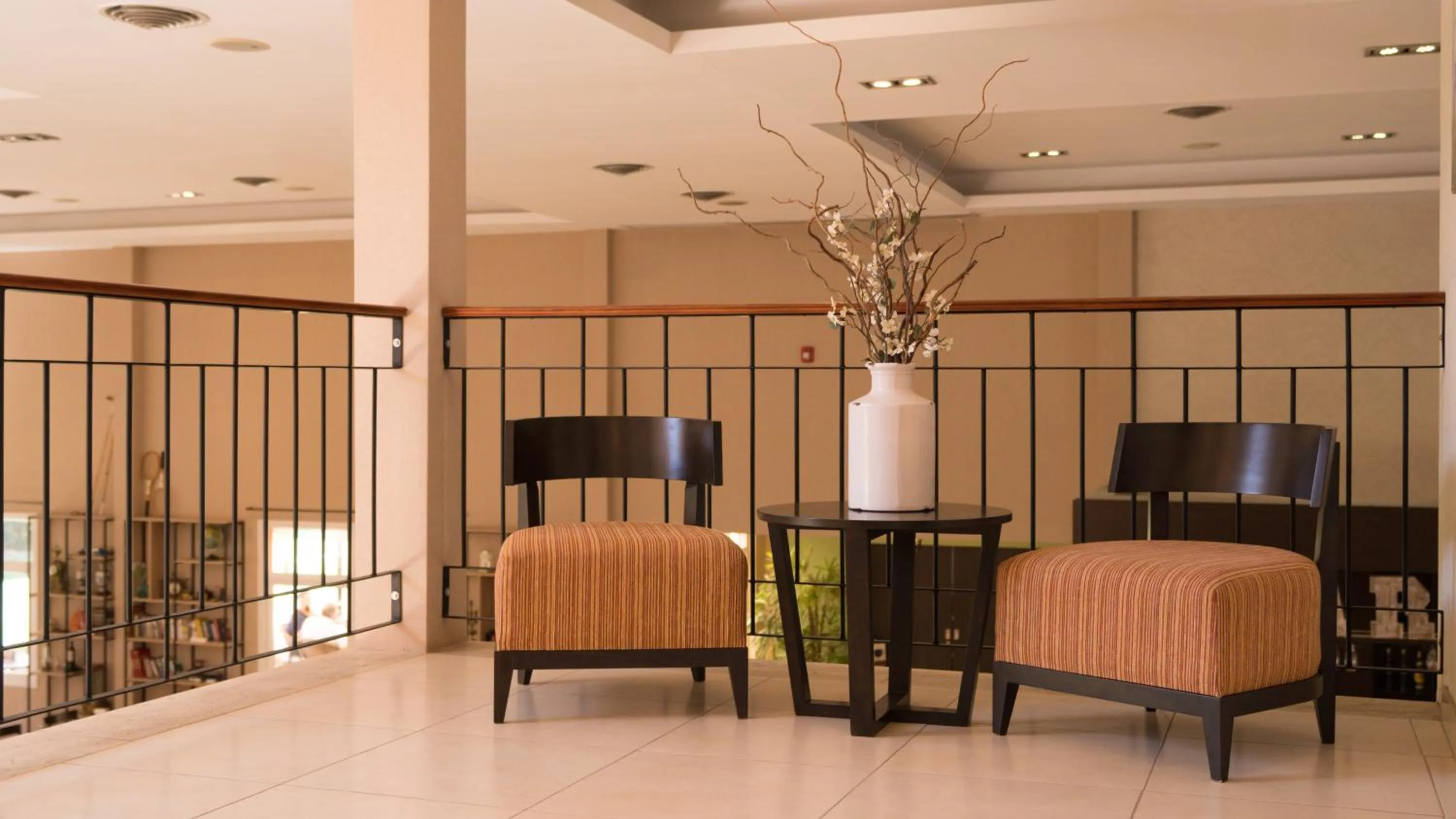 Howard Johnson Hotel & Resort Funes