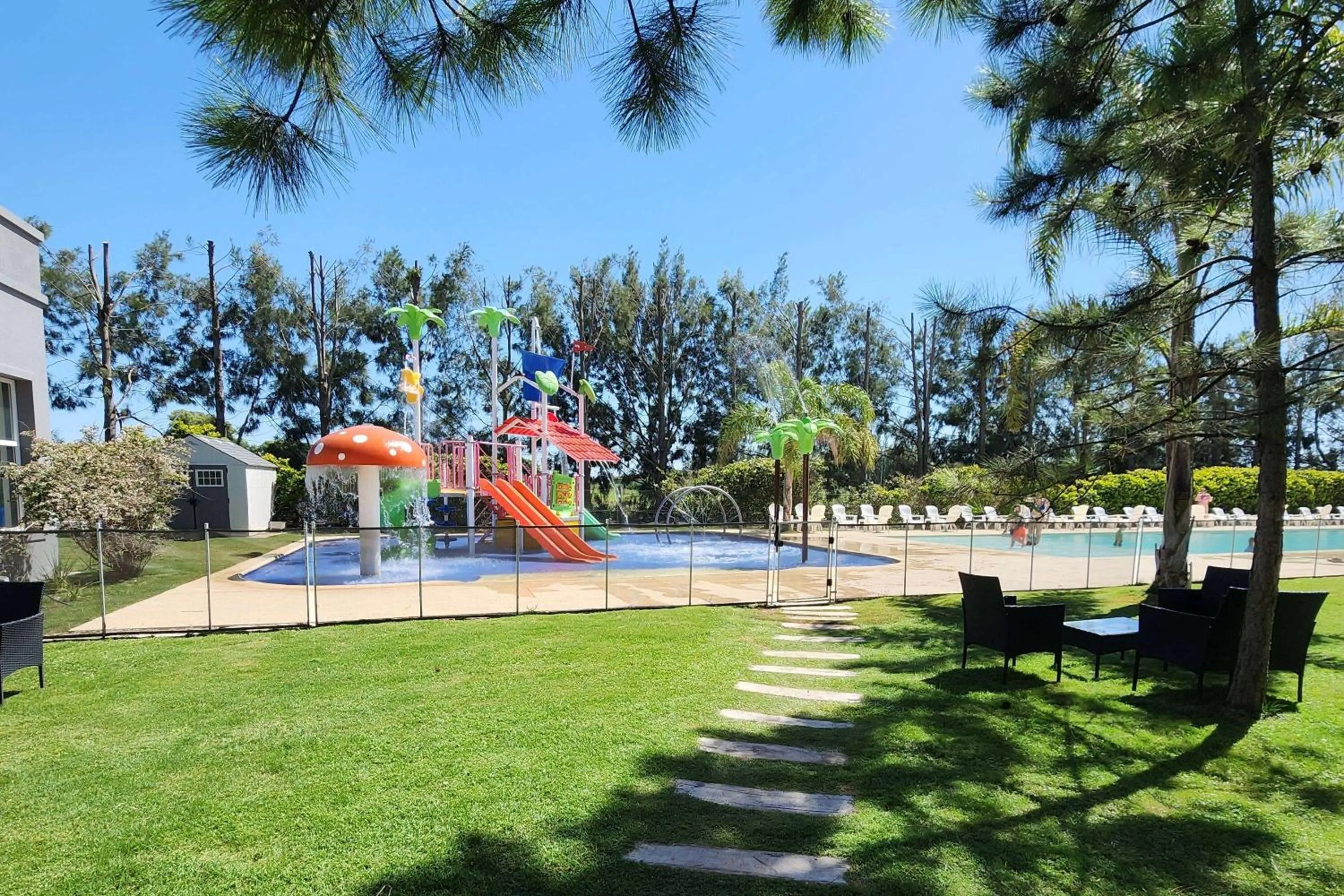 Other in Howard Johnson Hotel & Resort Funes