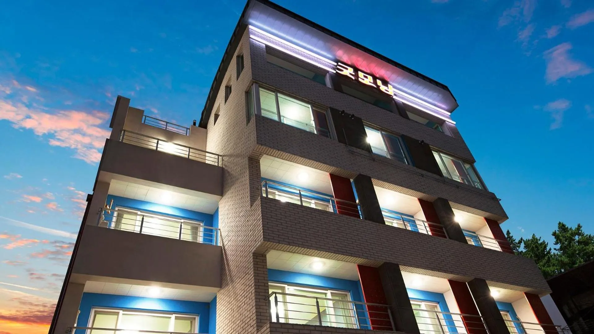 Samcheok Jangho Good Morning Pension