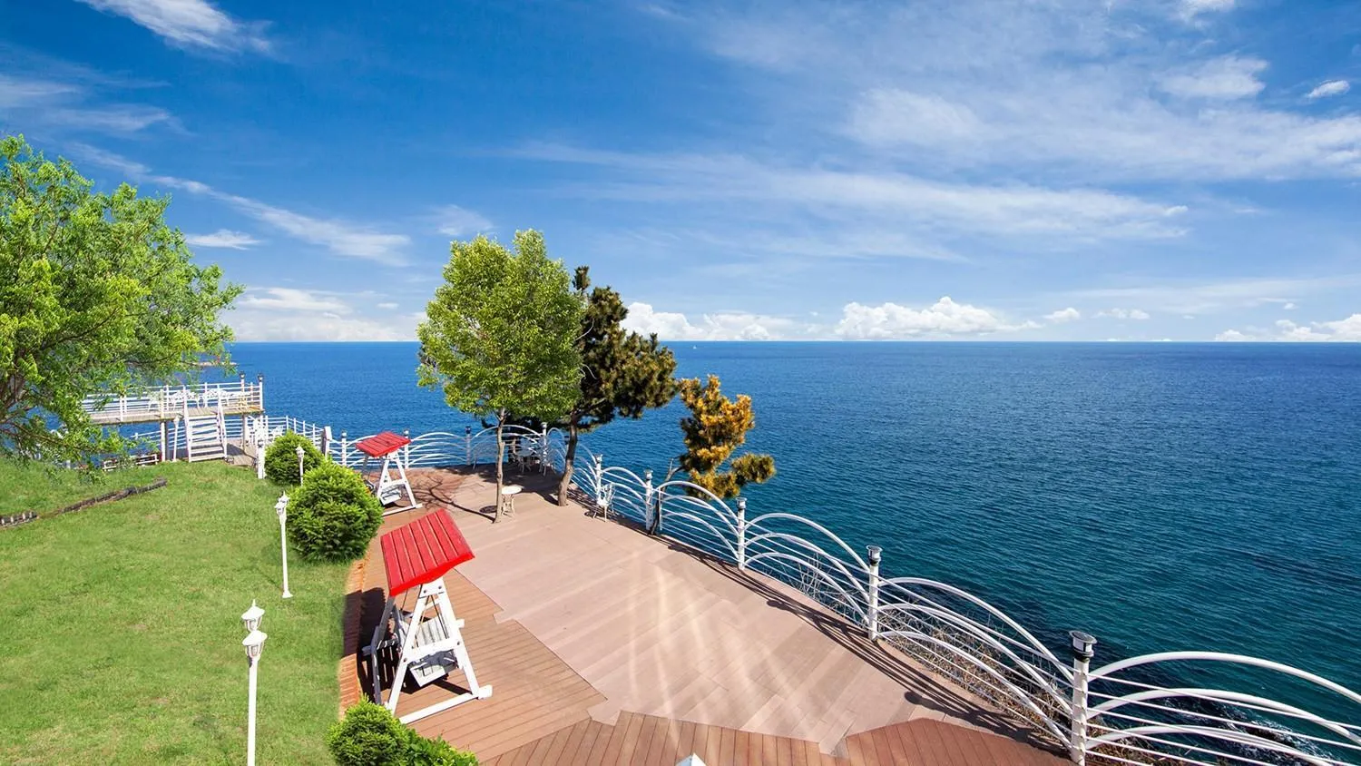 Samcheok white romantic pension