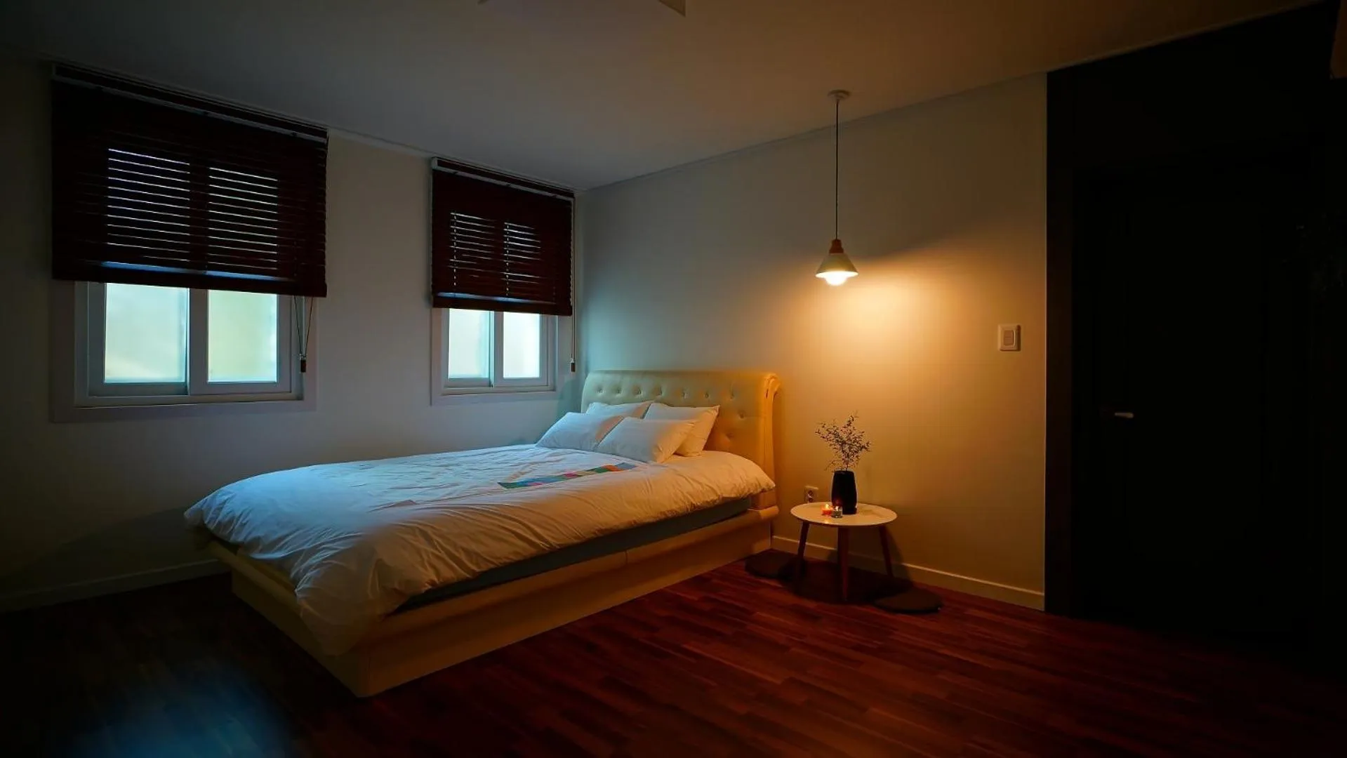 Bed in Jeonju Deokindang and Soo House Pension