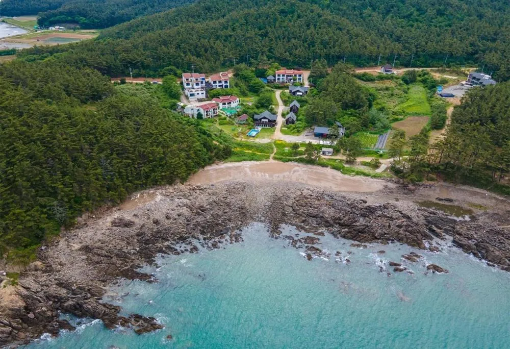 Taean Santorini Pension