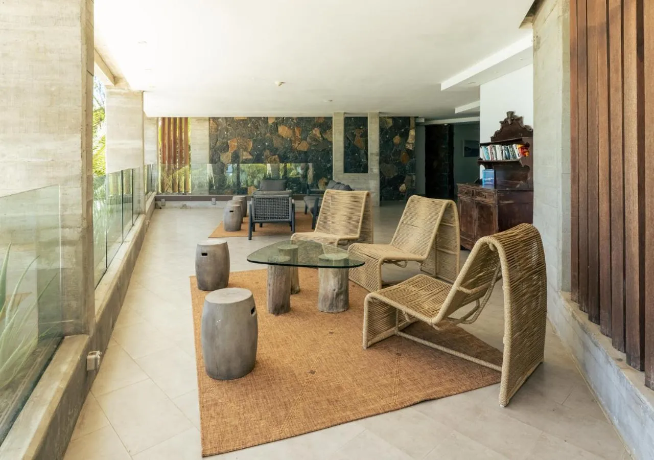 Lounge or bar in Mystik Life Style by NEWMARK