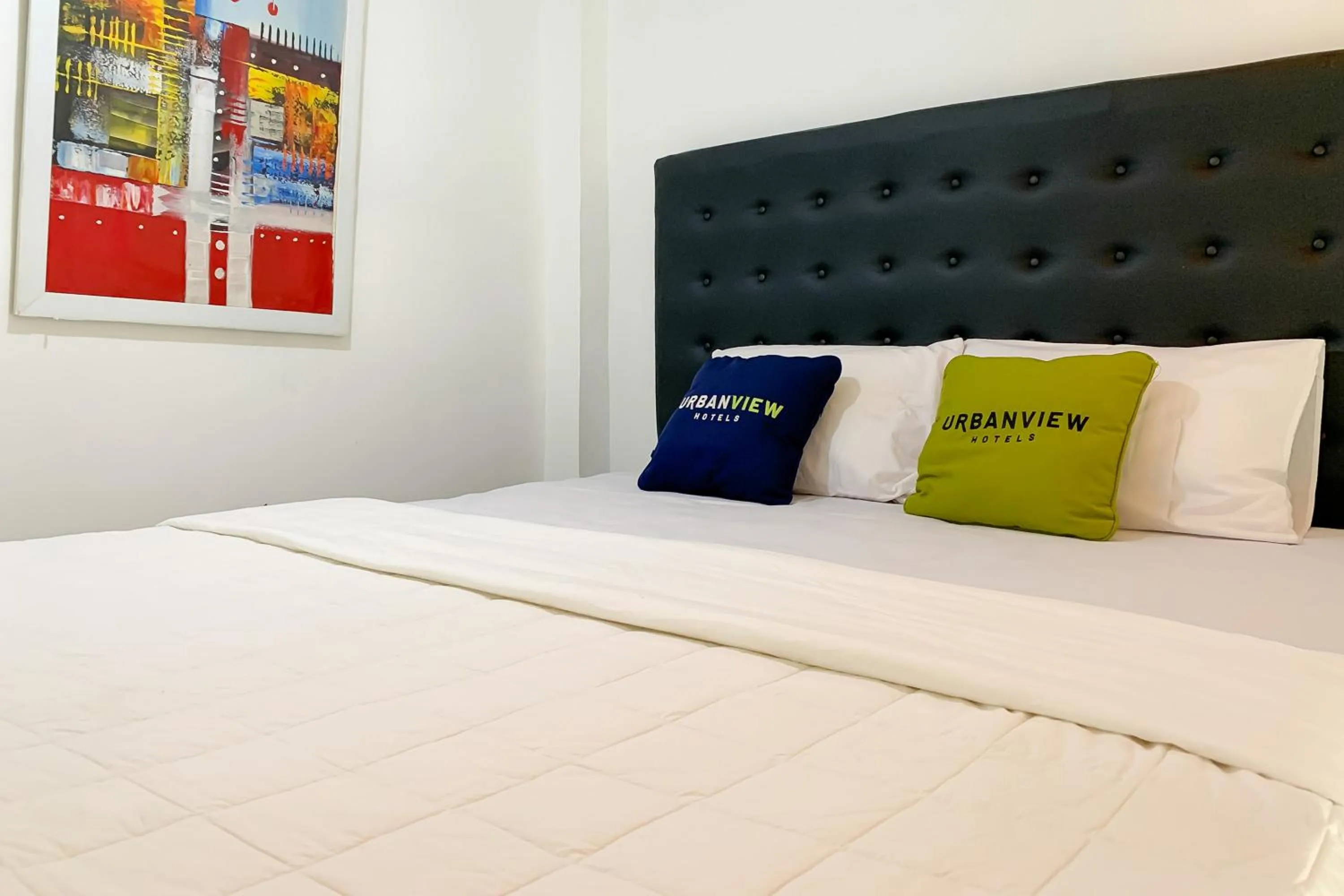 Bedroom, Bed in Urbanview Hotel Permata Syariah Garut