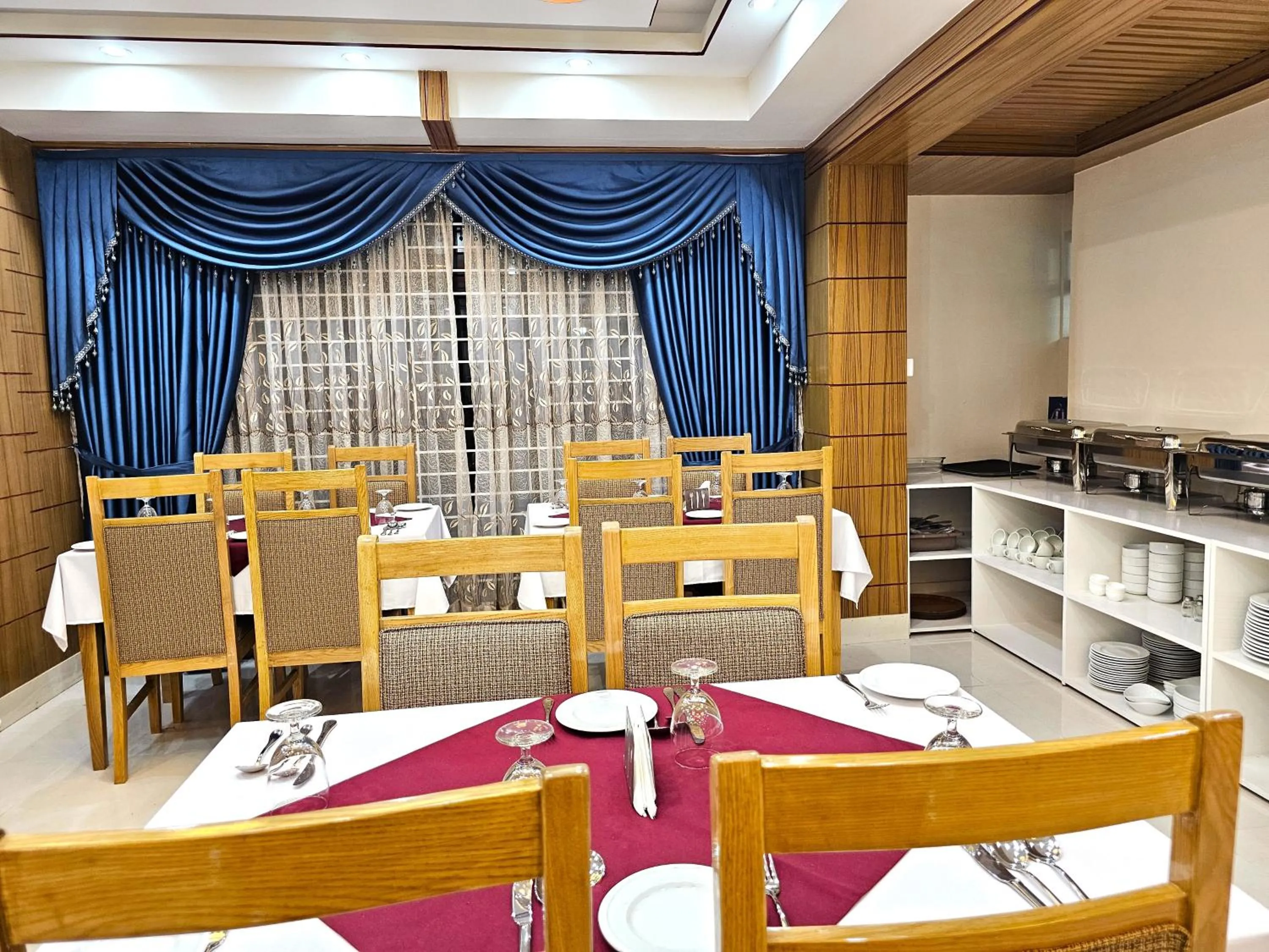 Restaurant/places to eat in Hotel Safa Residency - DHAKA