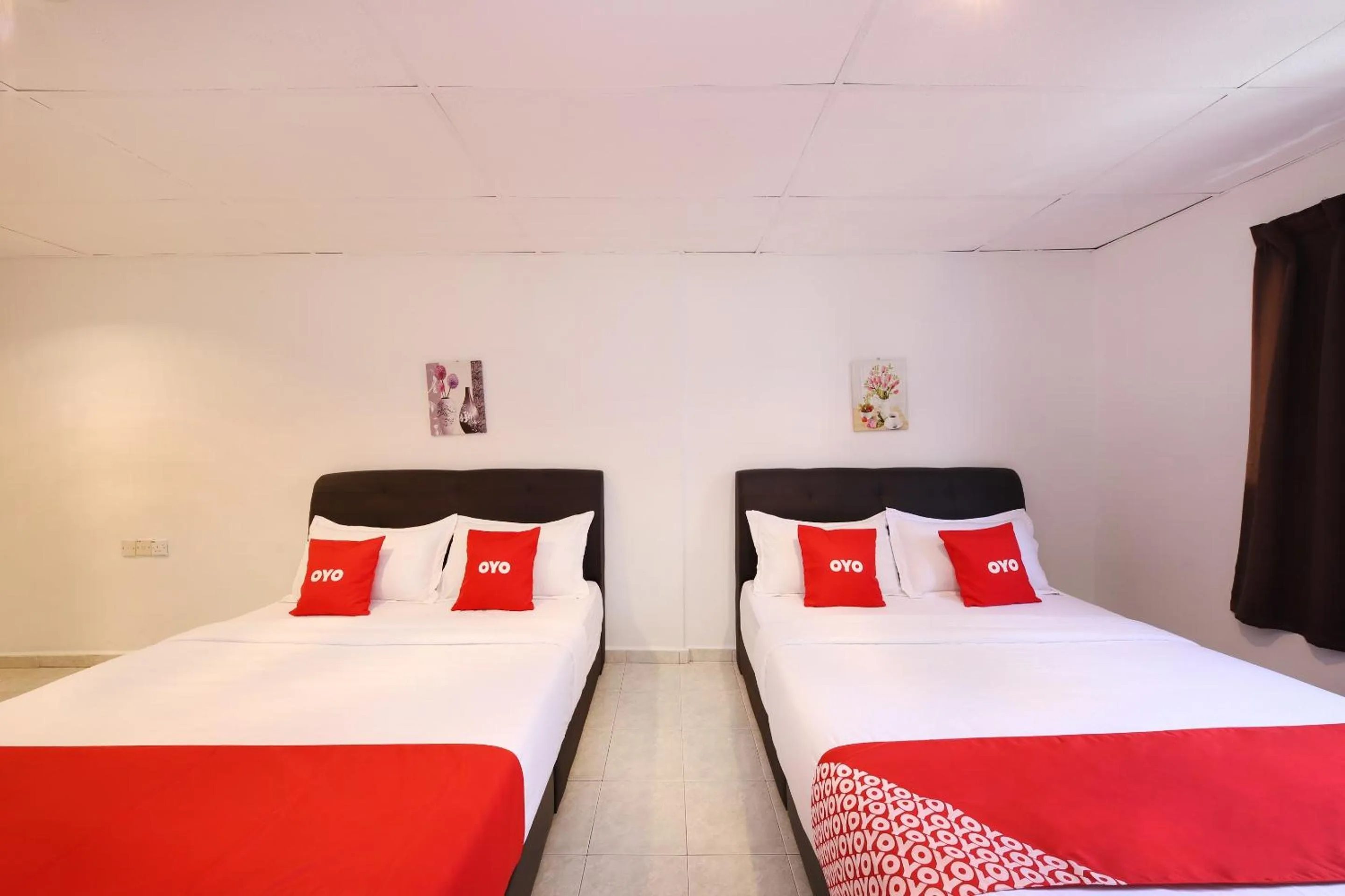 Bed in L&L Hotel Melaka