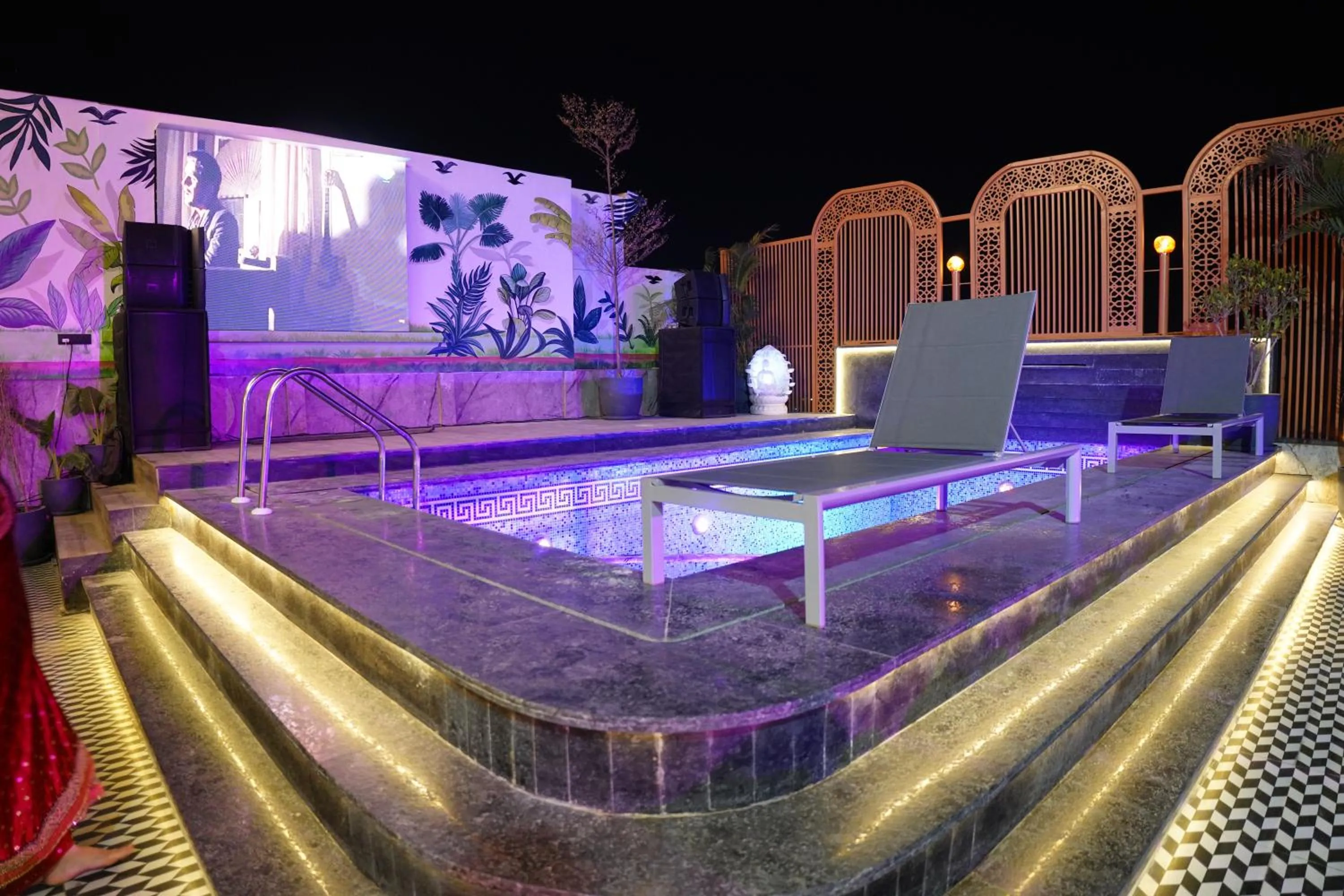 Balcony/Terrace in The Pearl Petal