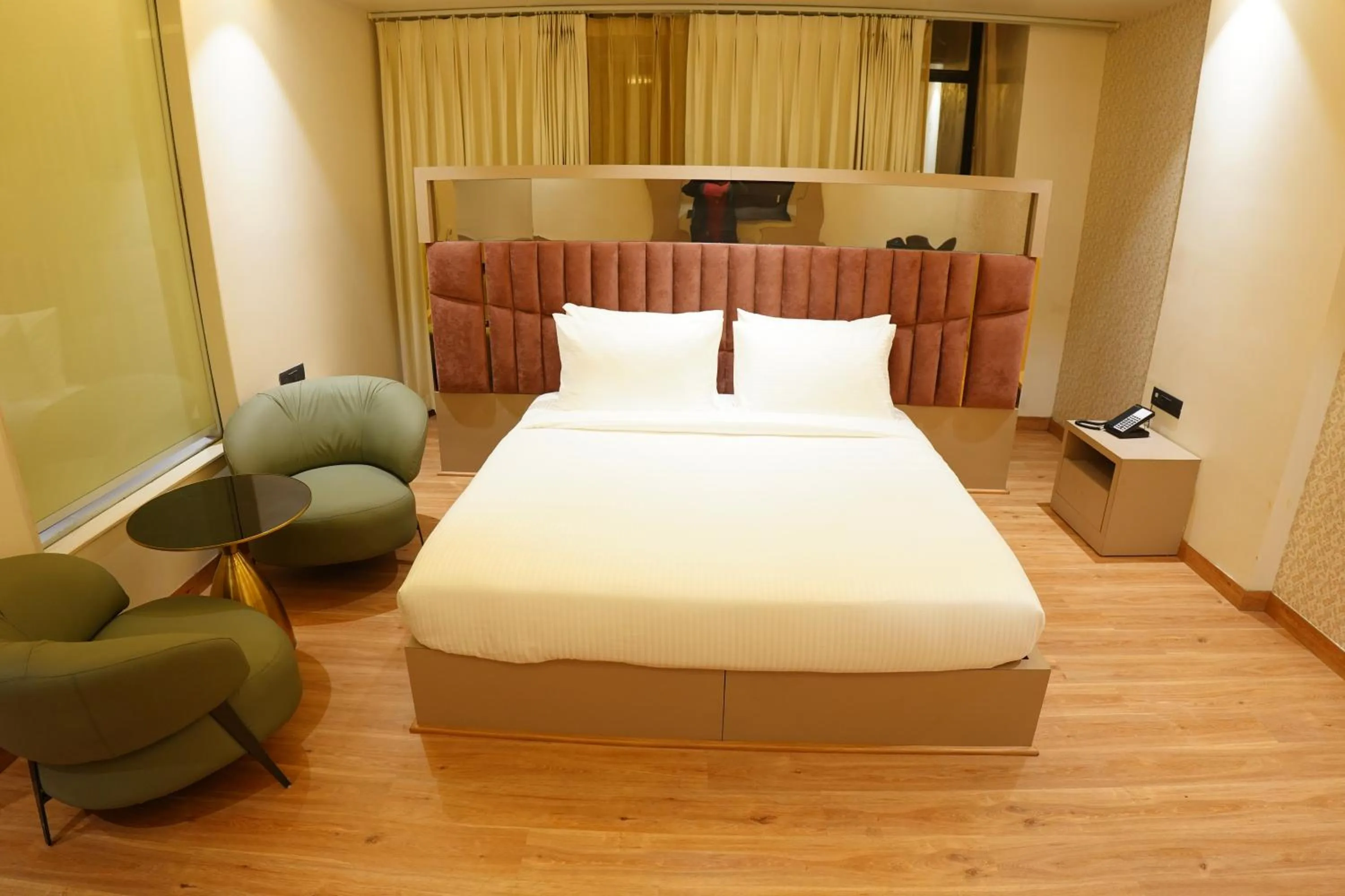 Bedroom in The Pearl Petal