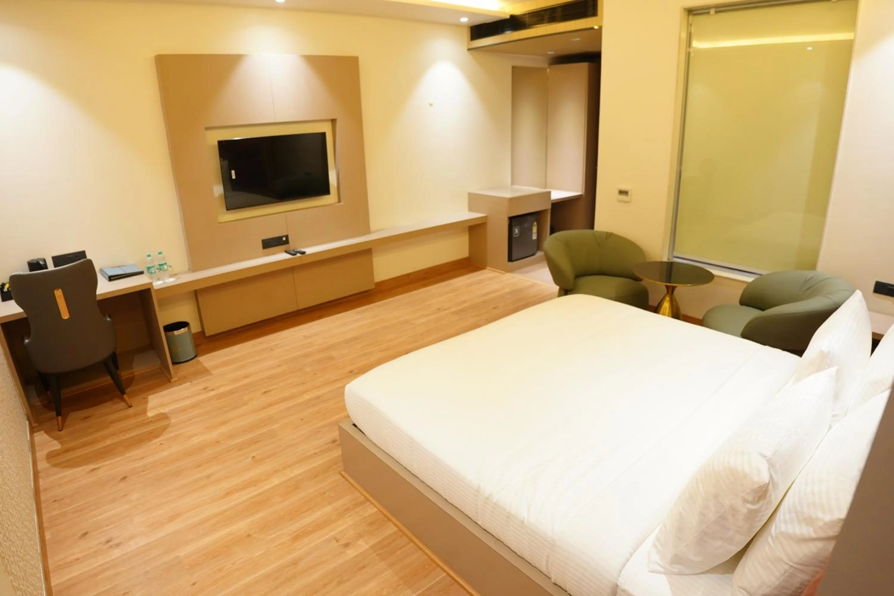 Bedroom in The Pearl Petal