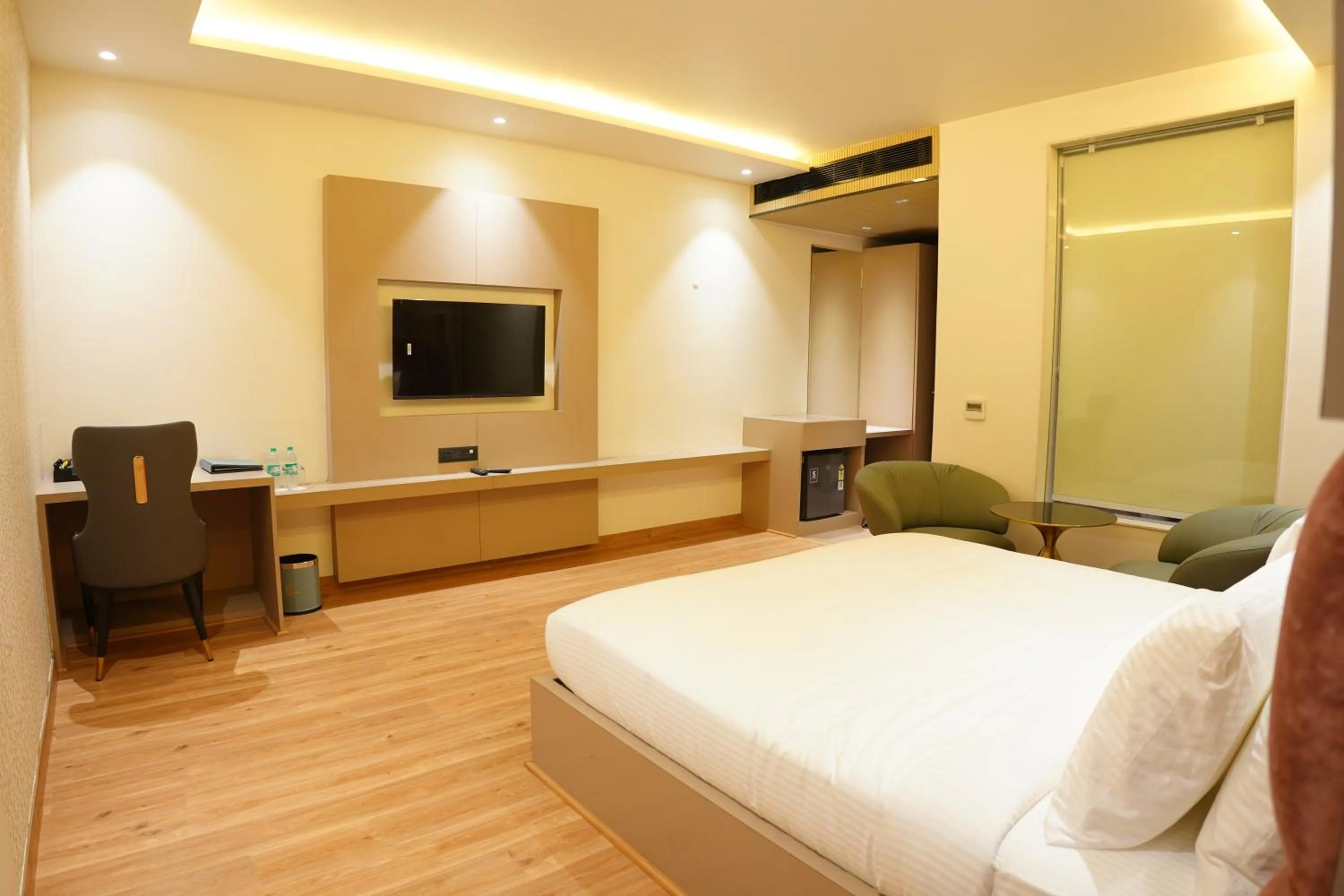 Bedroom in The Pearl Petal