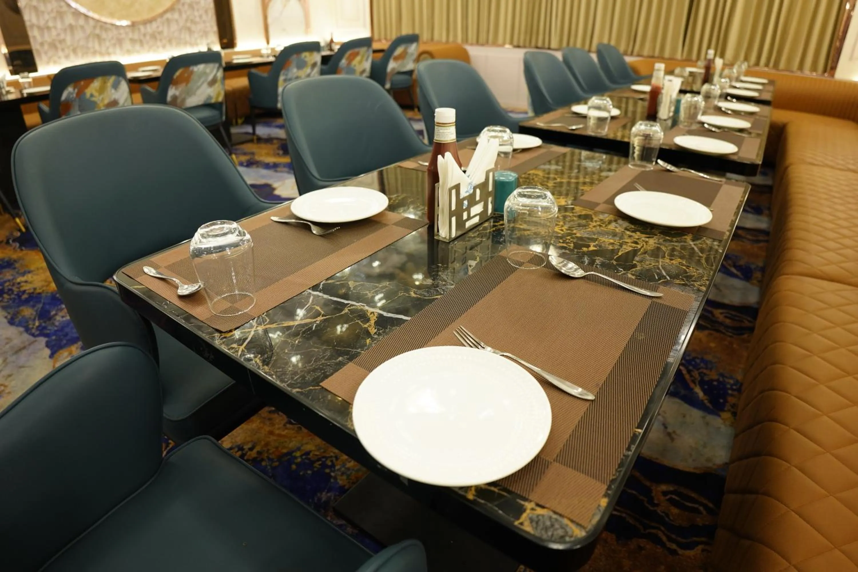 Restaurant/places to eat in The Pearl Petal