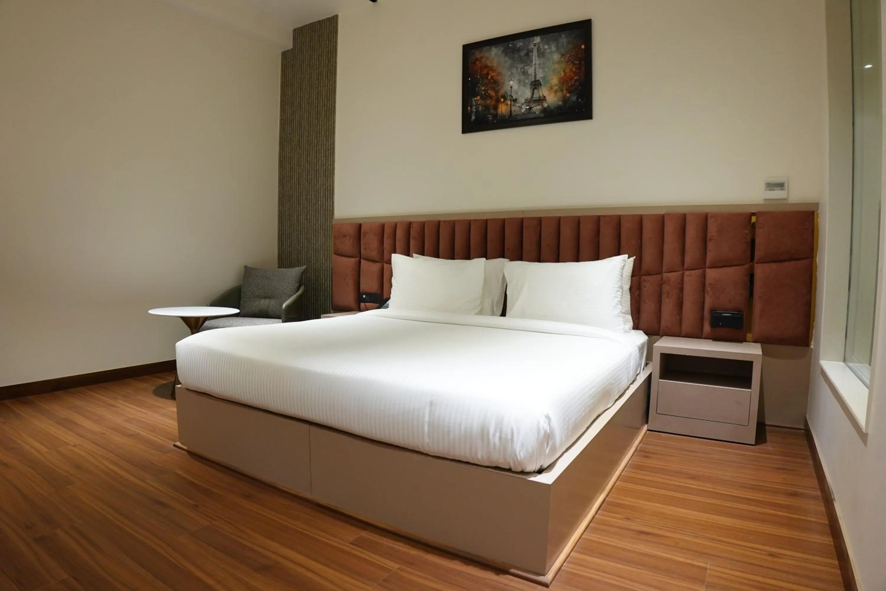 Bedroom in The Pearl Petal