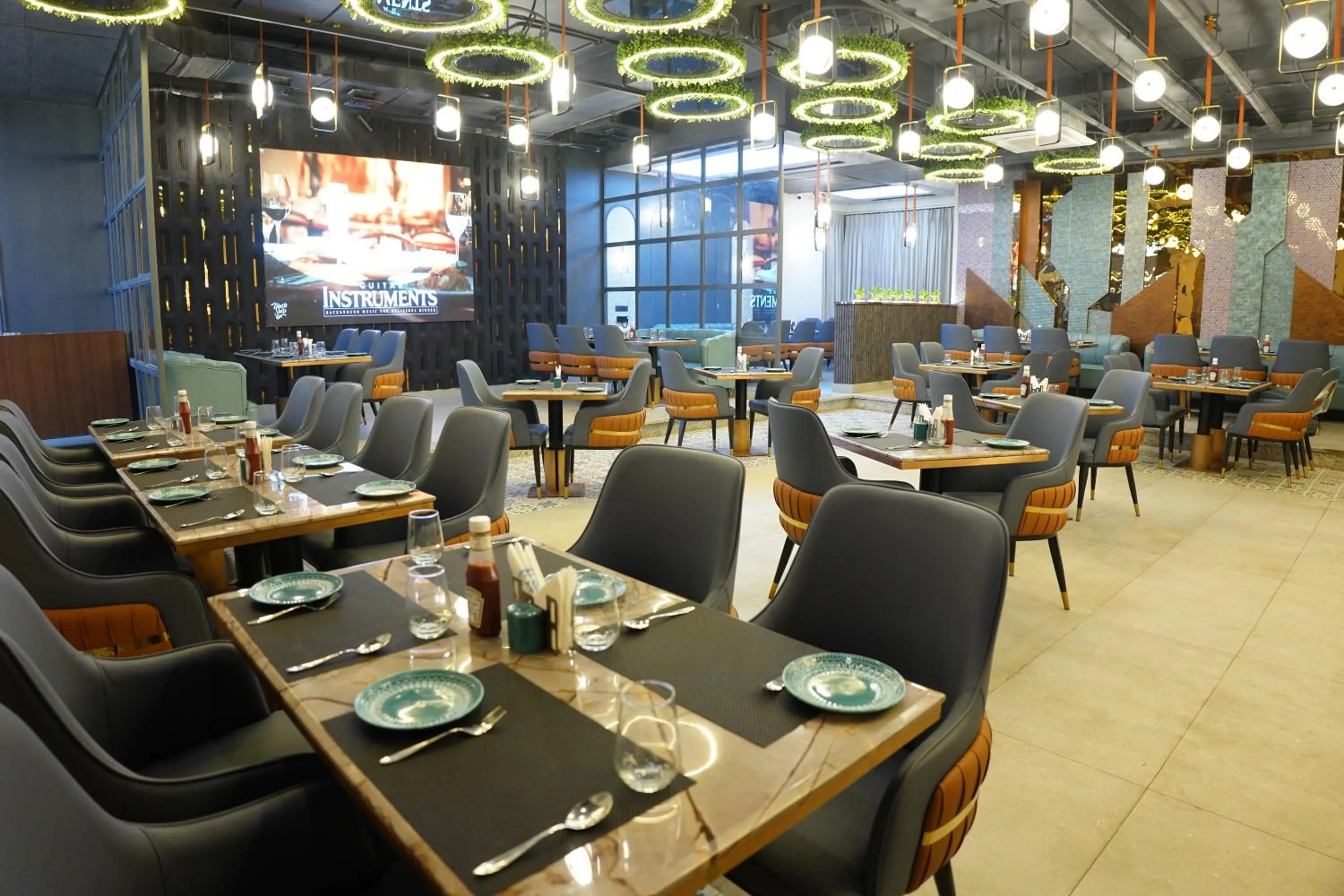 Restaurant/places to eat in The Pearl Petal