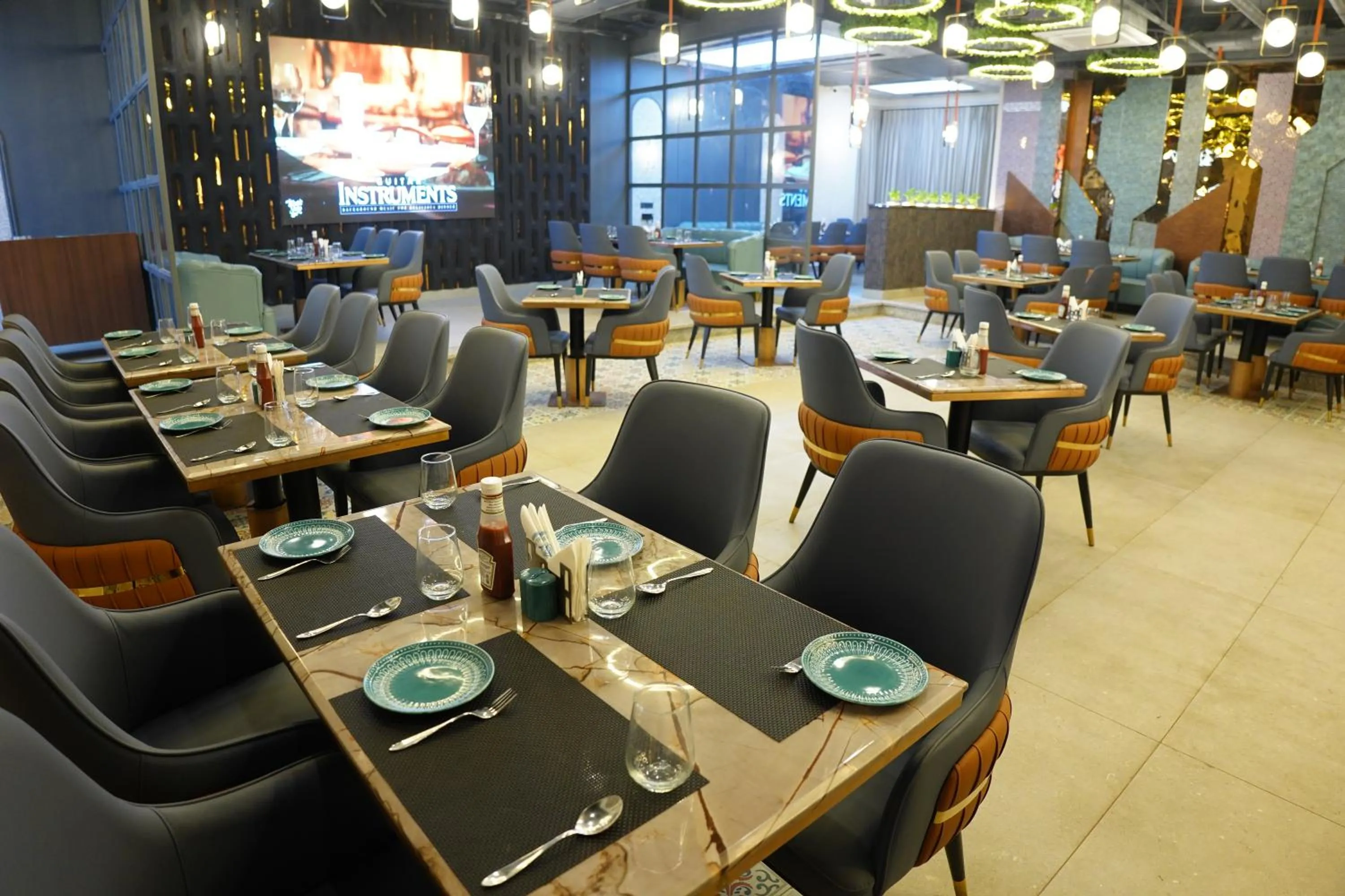 Restaurant/places to eat in The Pearl Petal