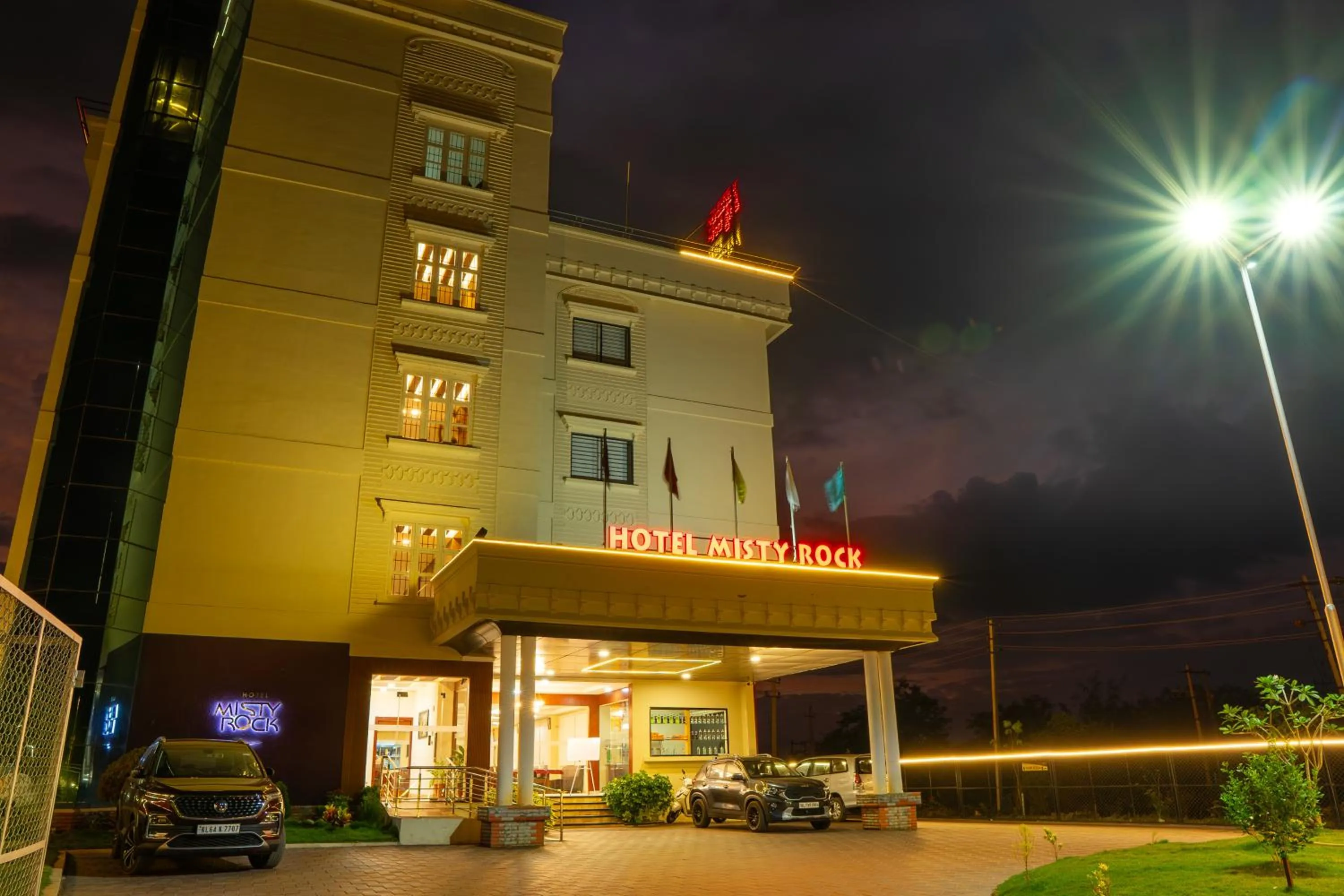 Property building in Misty Rock Hotels