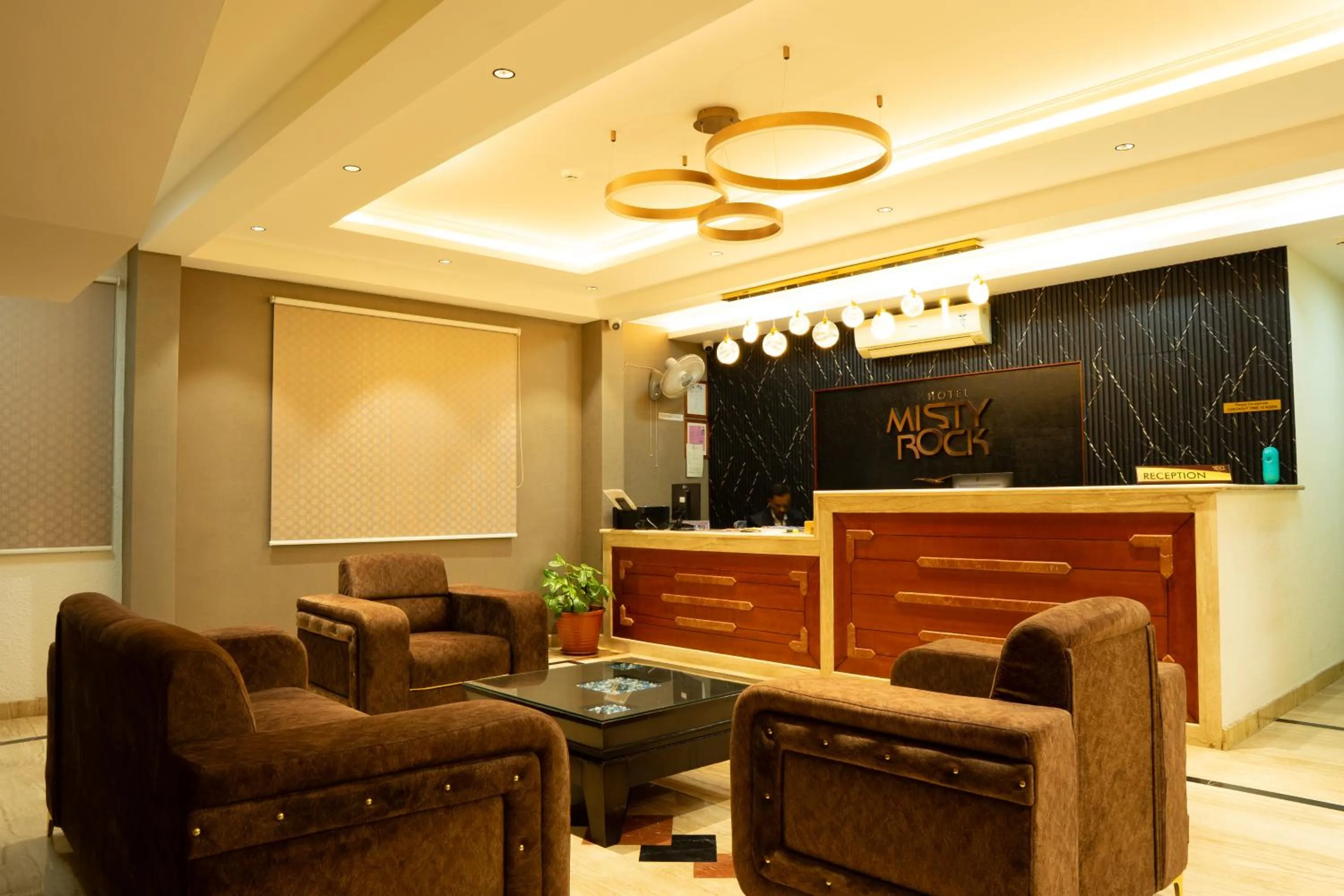 Lobby or reception in Misty Rock Hotels