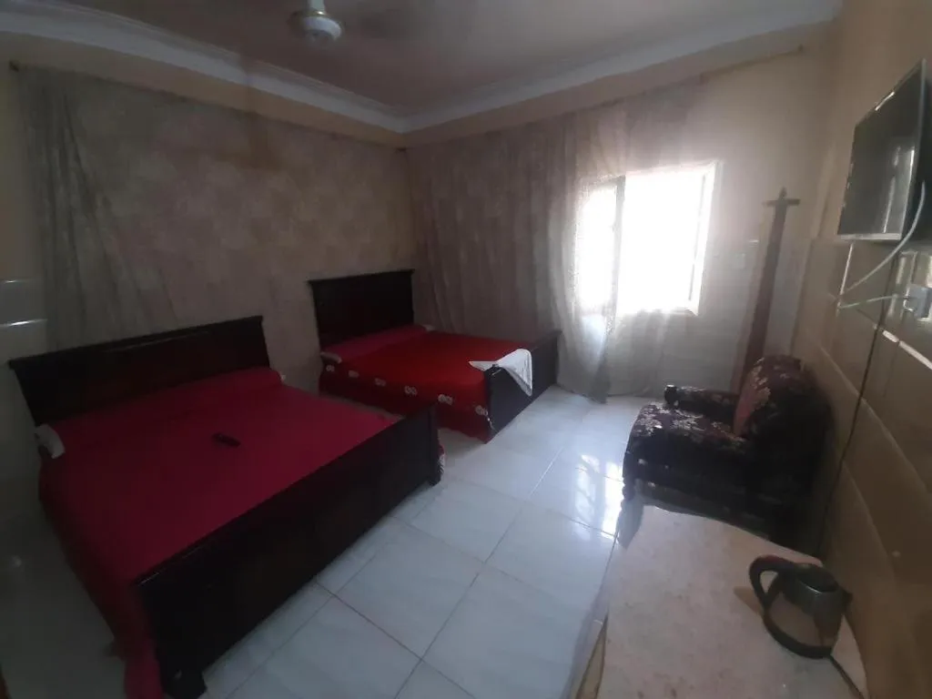 Bed in Pyramids View