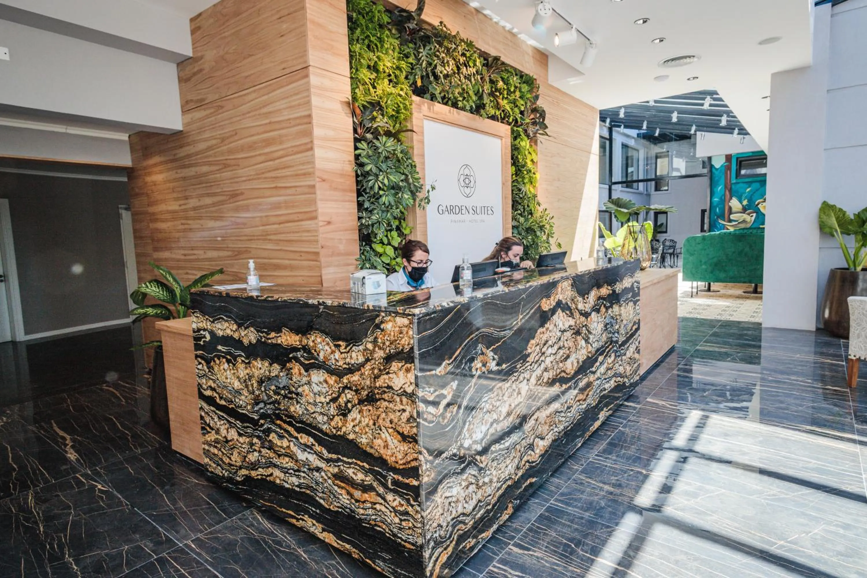 Lobby or reception in Garden Suites Pinamar
