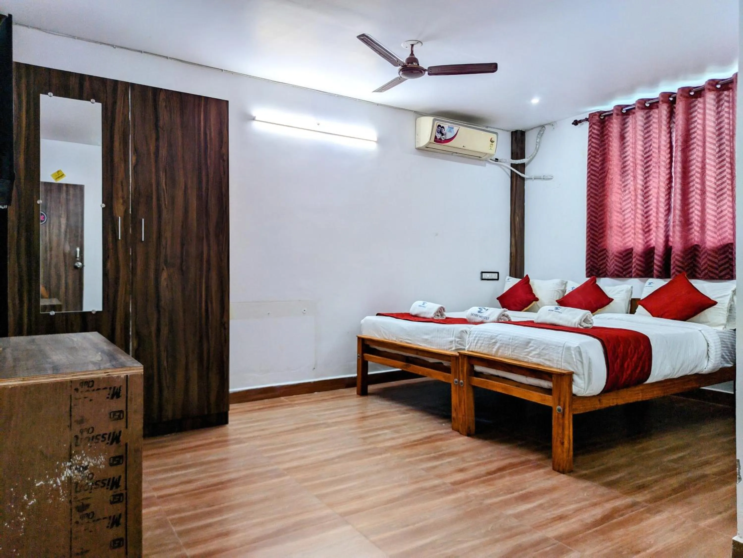 Bed in Skyry Hotels Singanallur