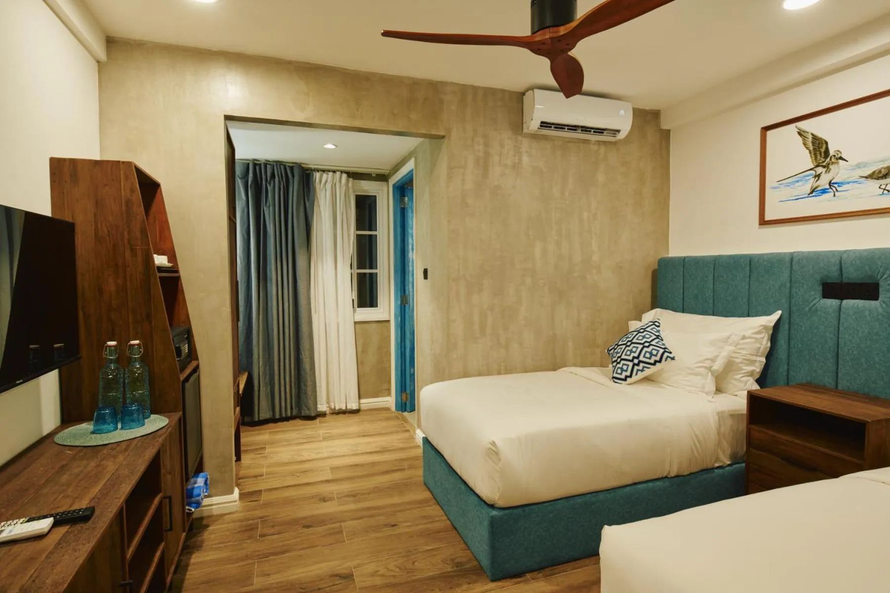 Bedroom, Bed in Beach Hotel Dhigurah