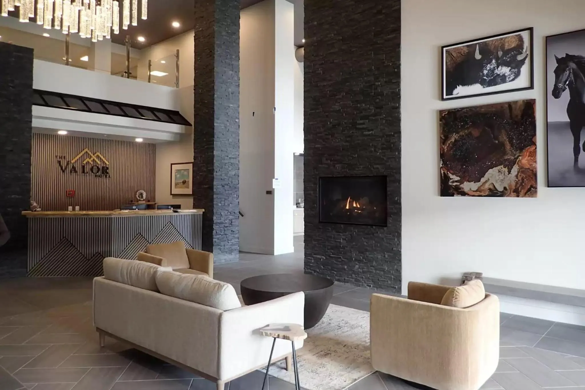 Lobby or reception in The Valor, an Ascend Collection Hotel