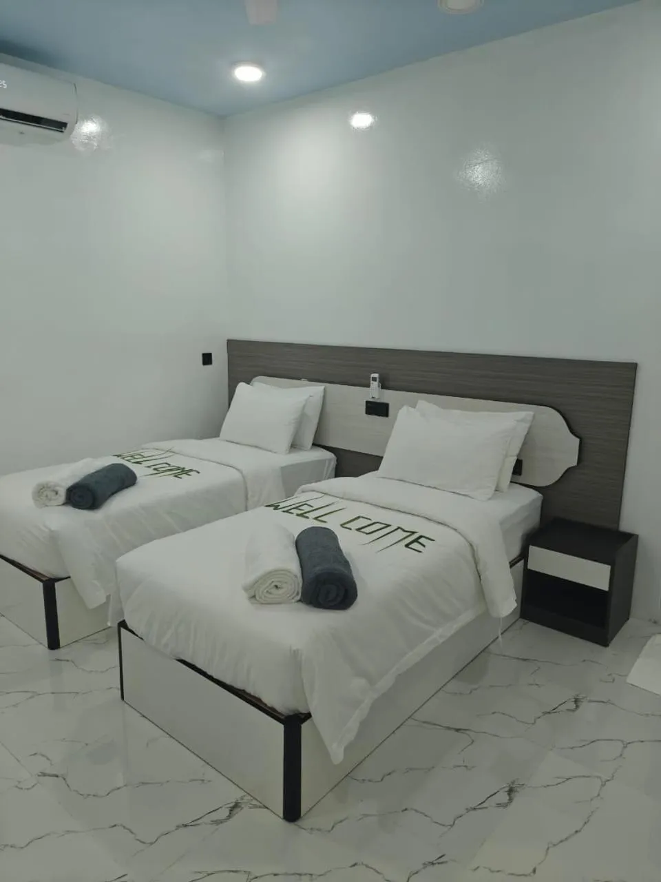 Bed in Skyinn omadhoo