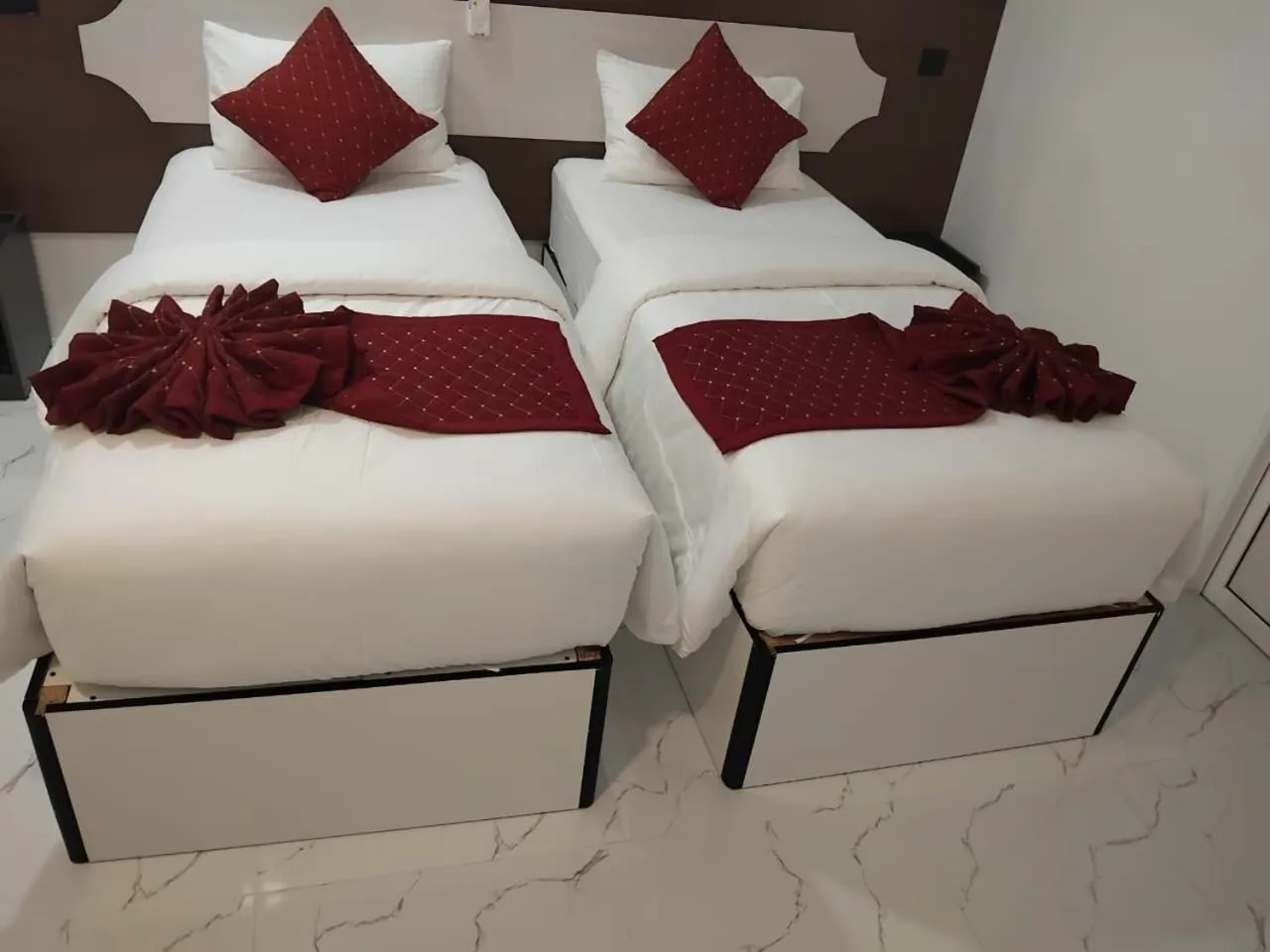 Bed in Skyinn omadhoo