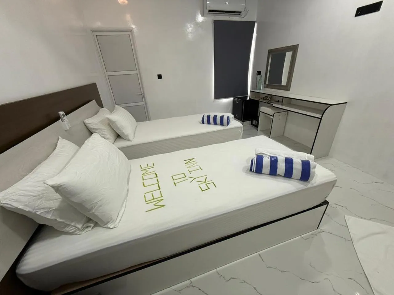 Bedroom, Bed in Skyinn omadhoo