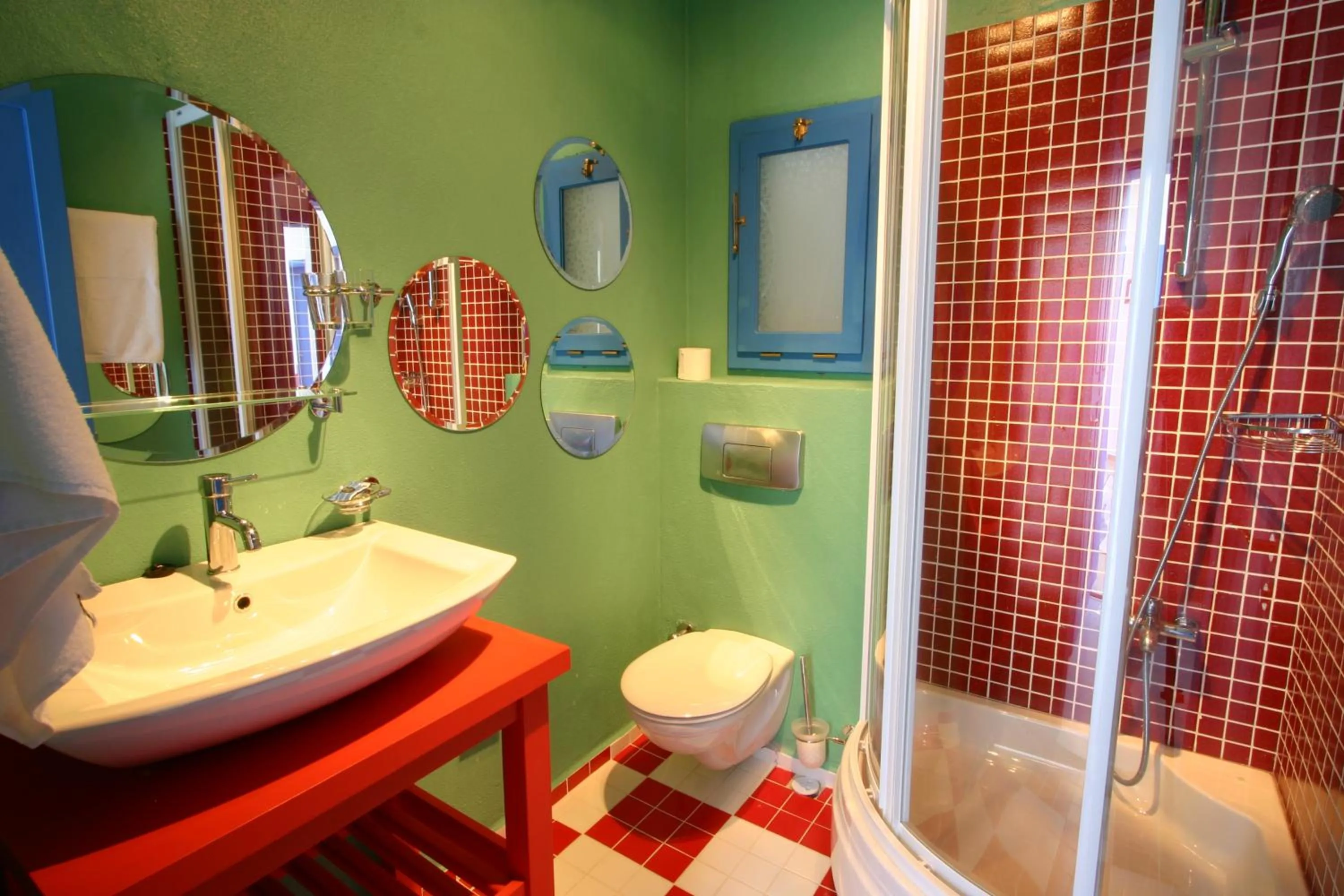 Shower in Su Hotel - Bodrum