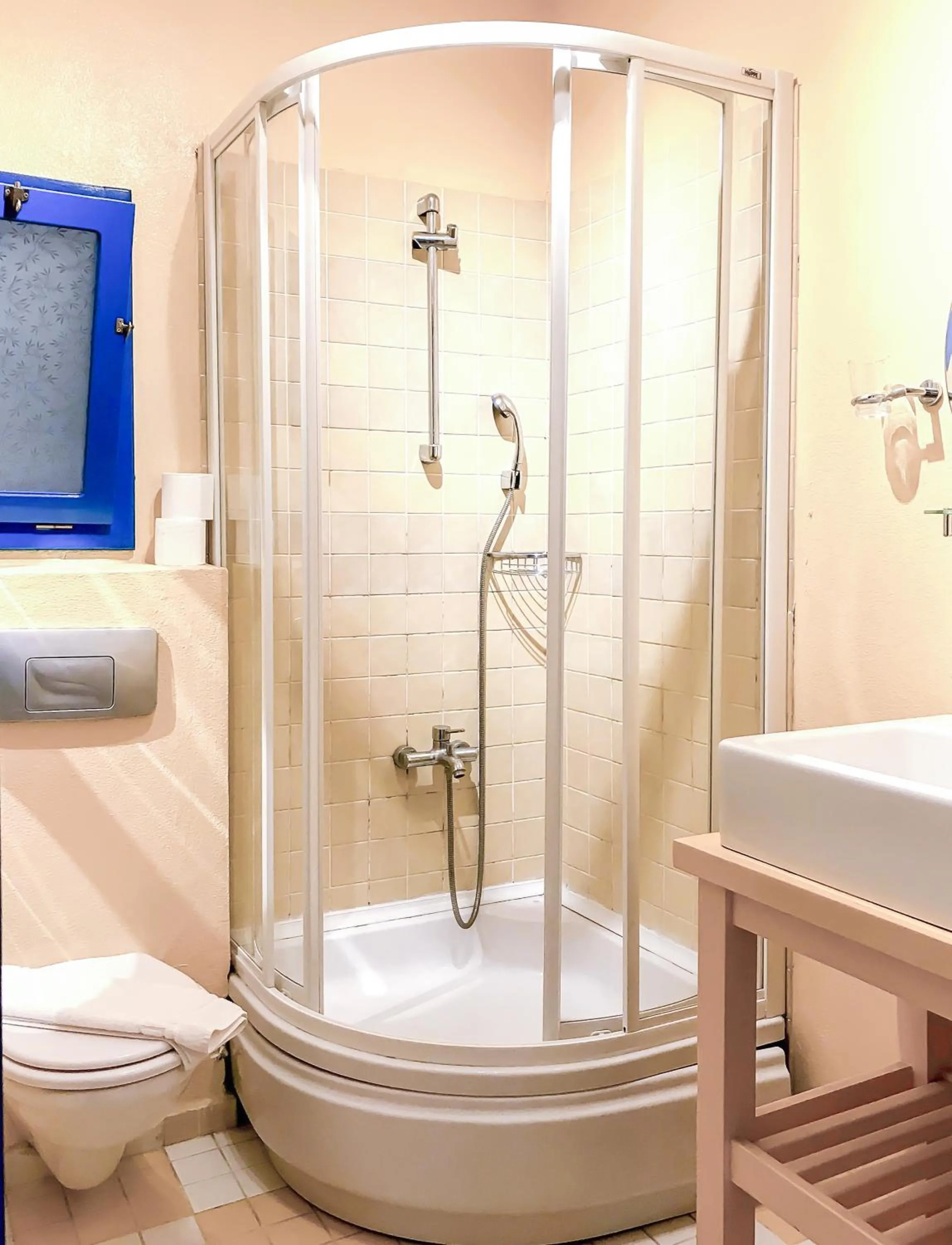 Shower in Su Hotel - Bodrum