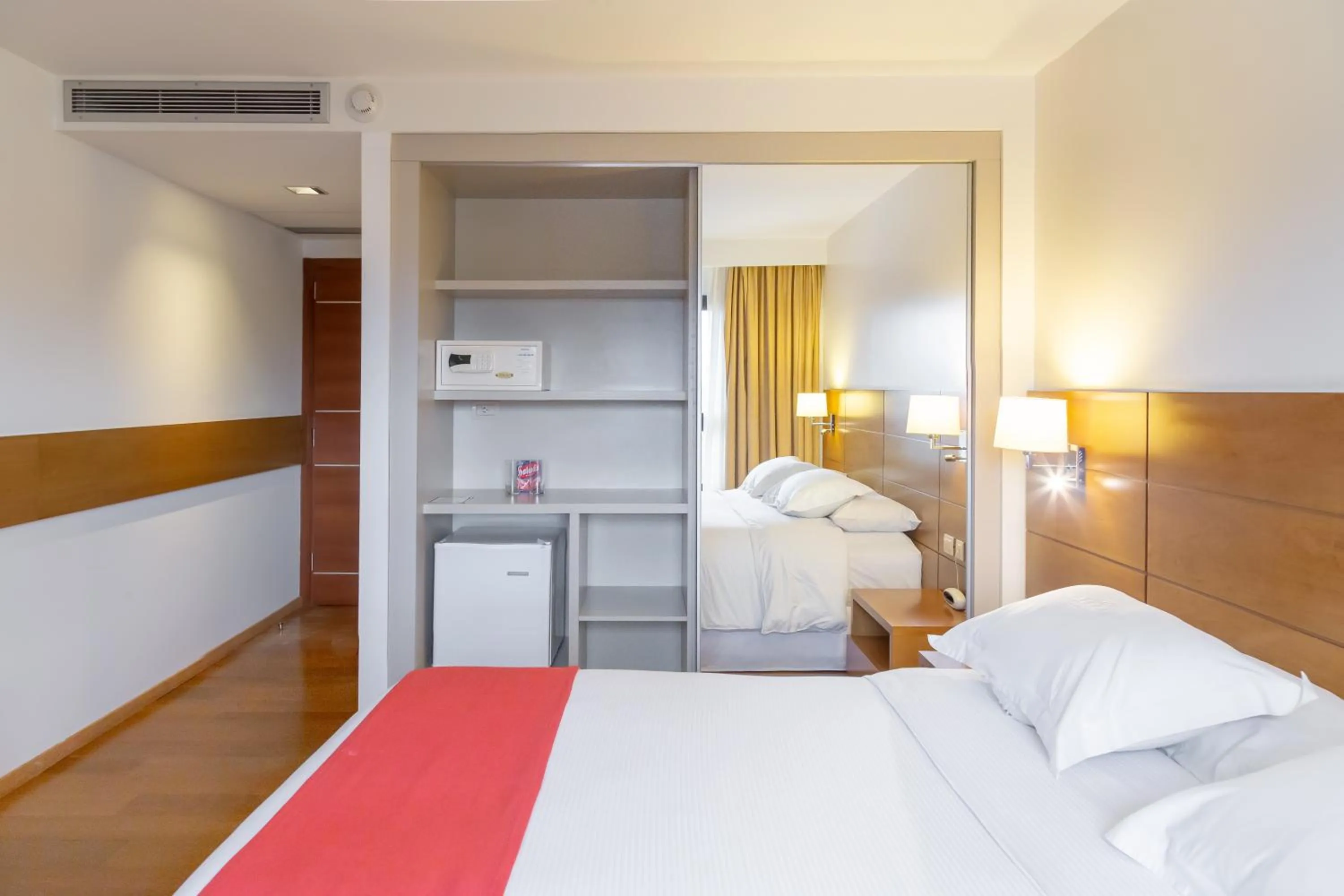 Photo of the whole room, Bed in Neper Hotel